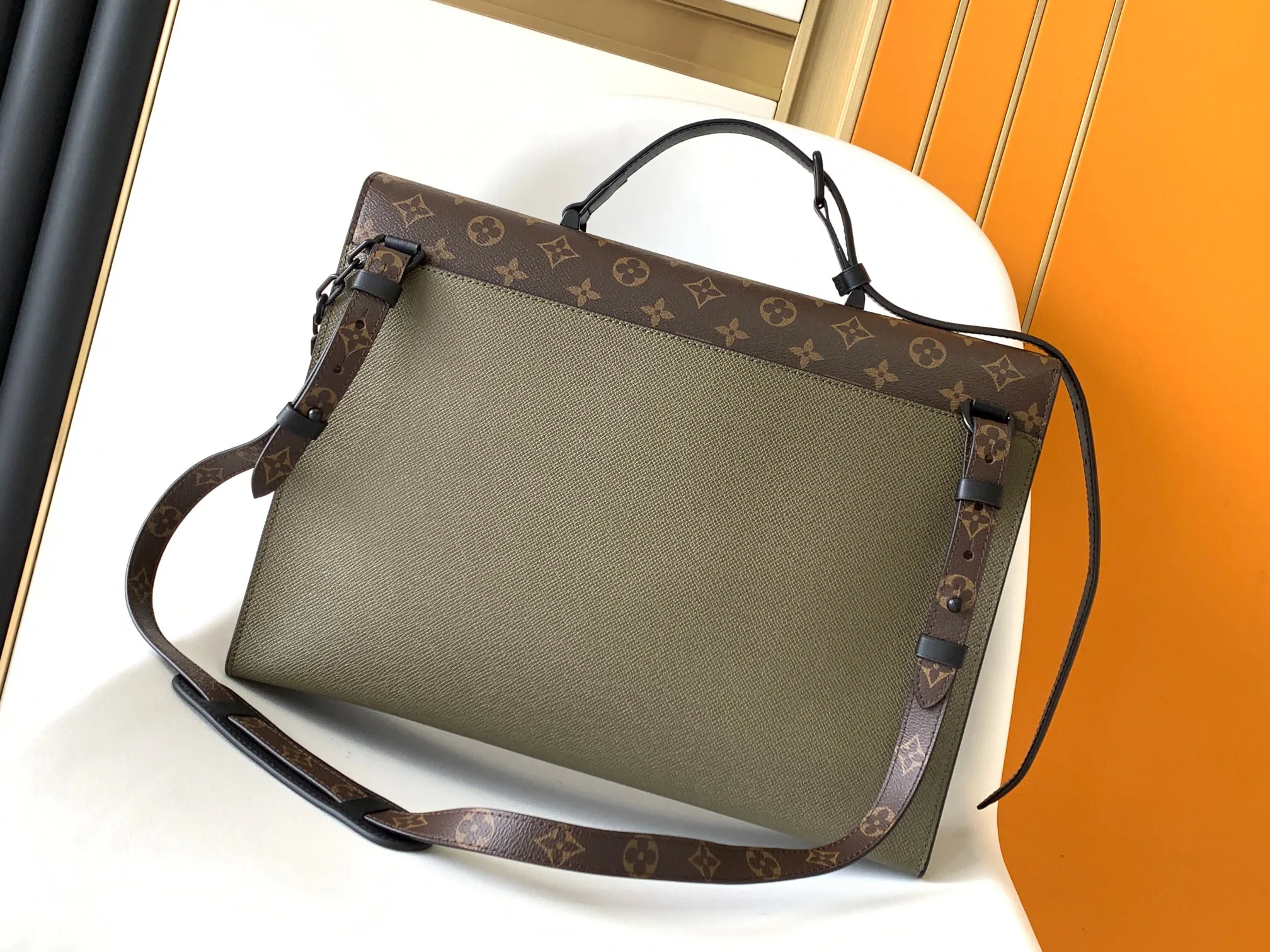 Green Briefcase Business Commuter
