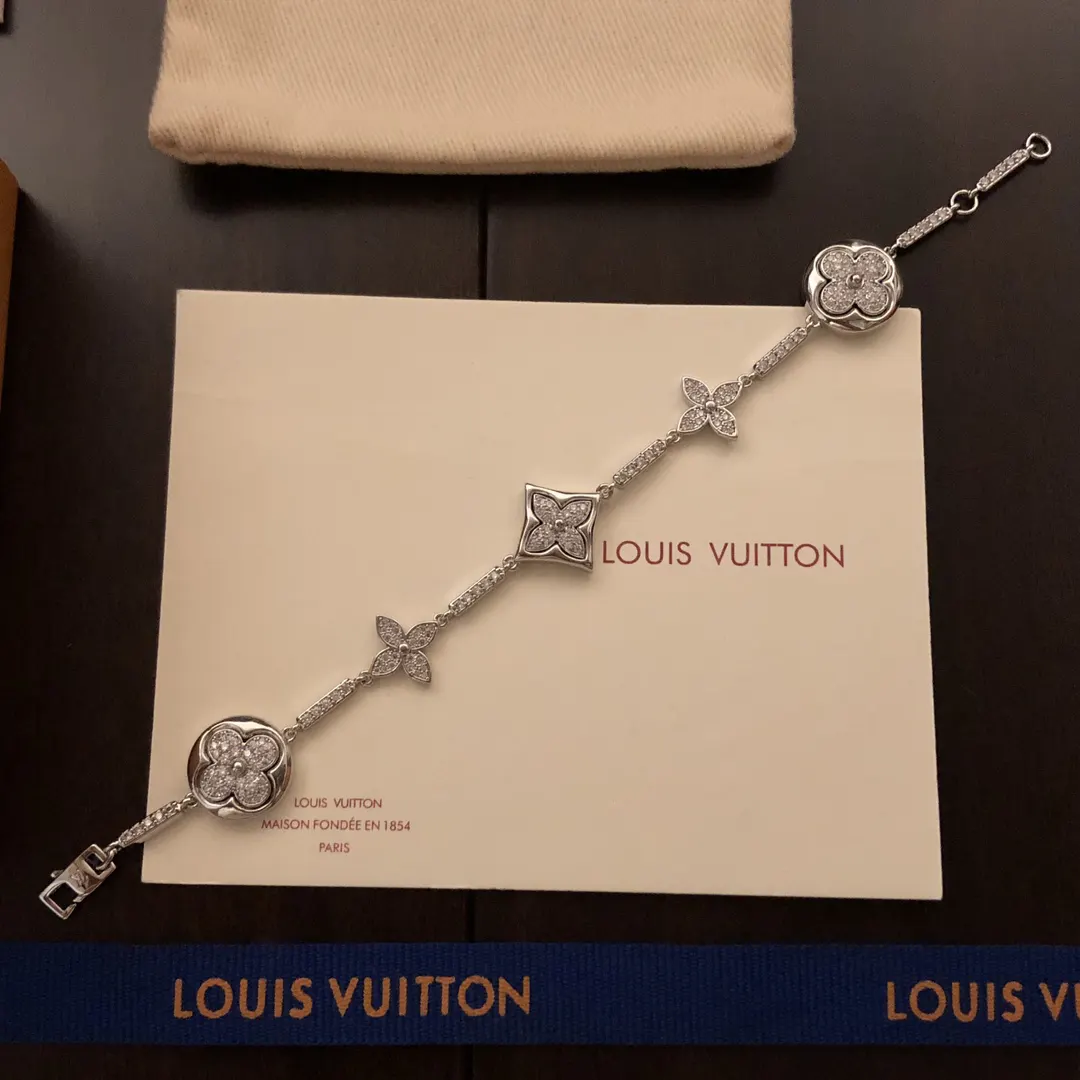 LV 满钻 手链 日常叠戴款(數字9) LV 满钻 手链 日常叠戴款(數字9)