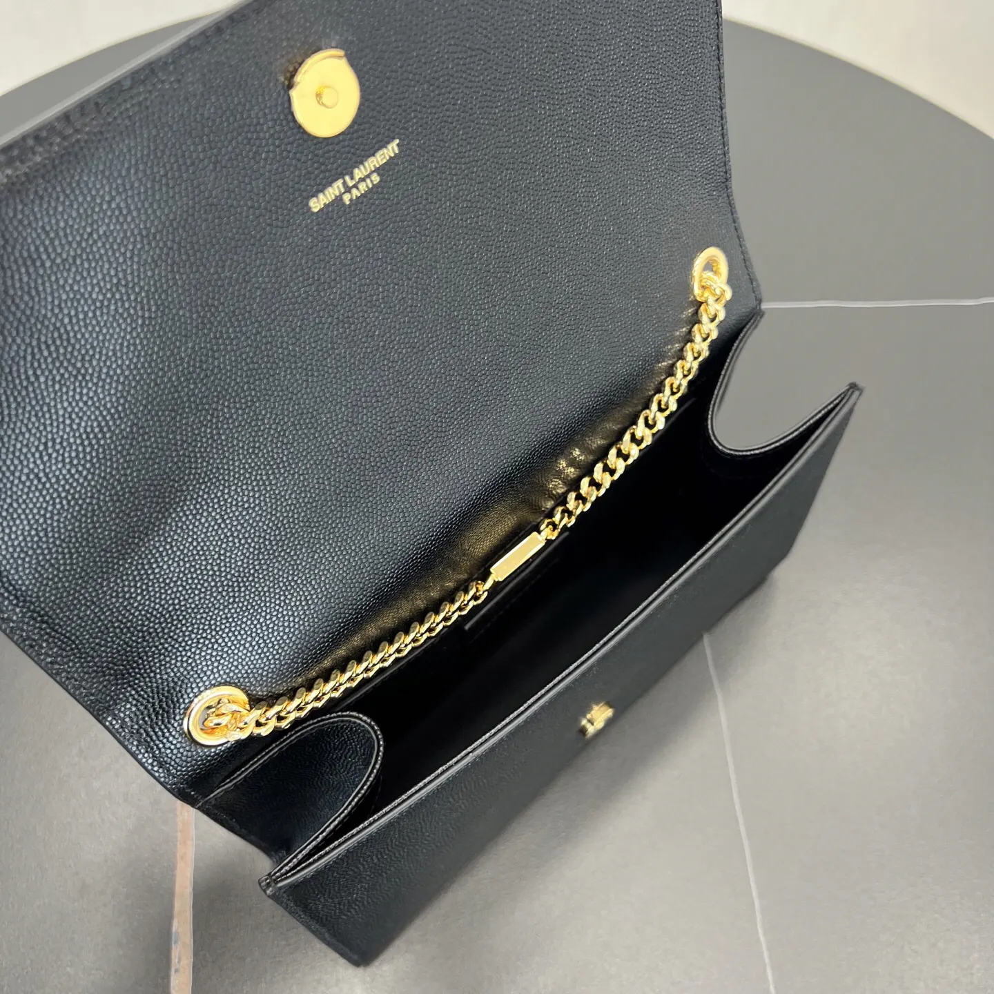 YSL 銀色 金色 小牛皮 鏈條包 精致鏈條款(數字9) YSL 銀色 金色 小牛皮 鏈條包 精致鏈條款(數字9)
