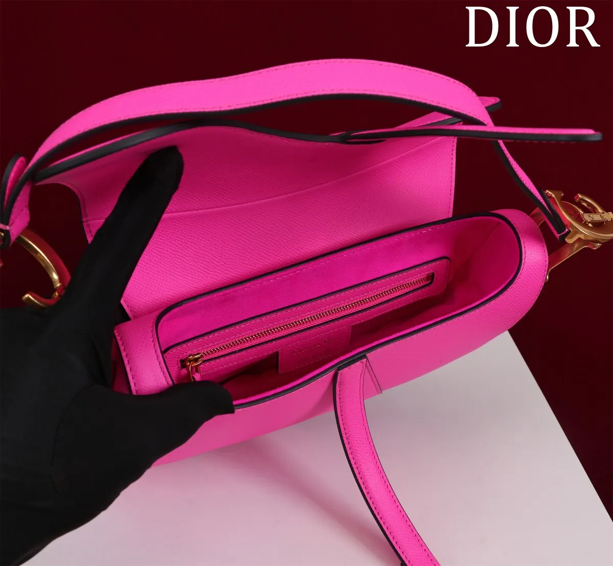 Dior Saddle 手提包