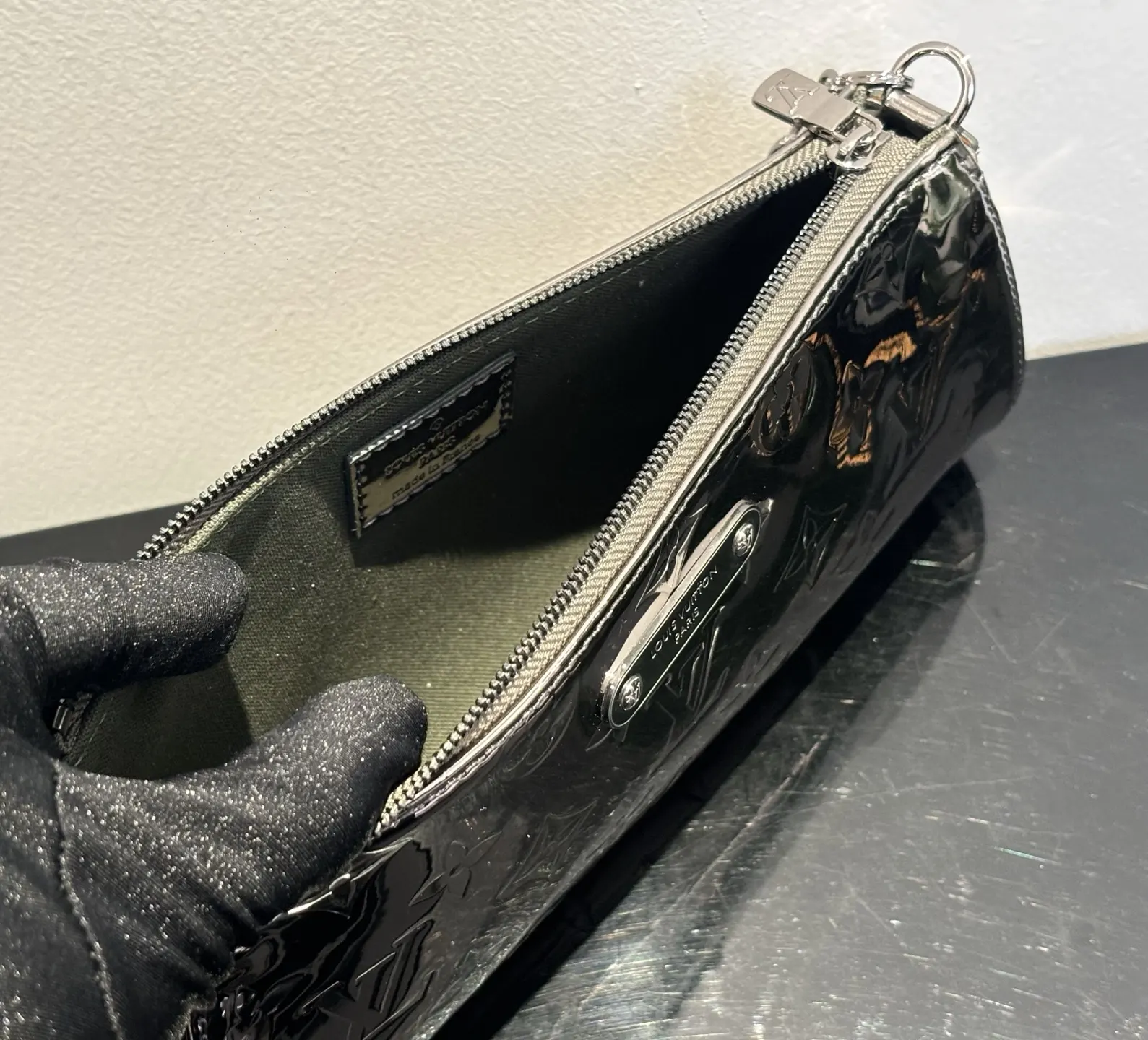 Louis Vuitton Pochette Monogram 链条包 银色