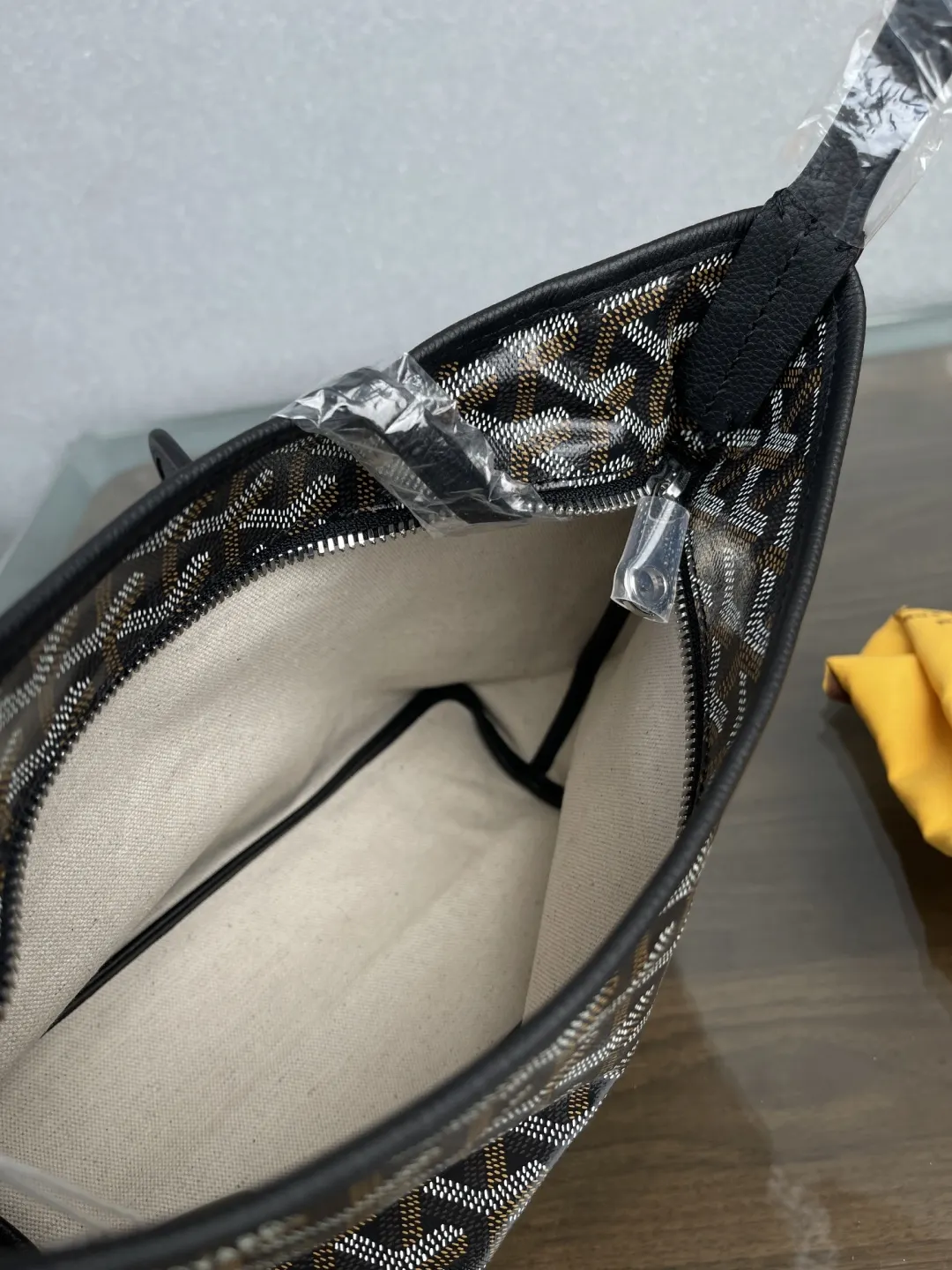 Goyard Hobo 黑色 腋下包 復古腋下背款(數字9) Goyard Hobo 黑色 腋下包 復古腋下背款(數字9)