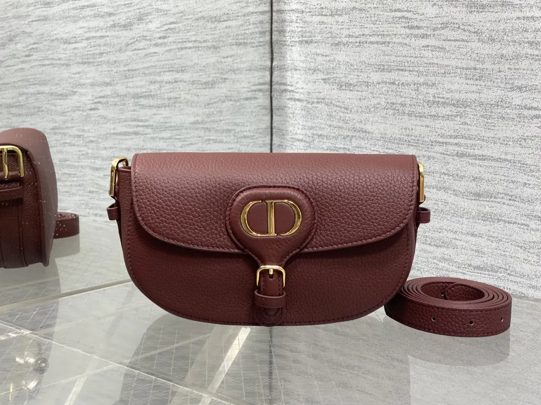 Dior Bobby Leather Handbag Image 3 Dior Bobby Leather Handbag Image 3