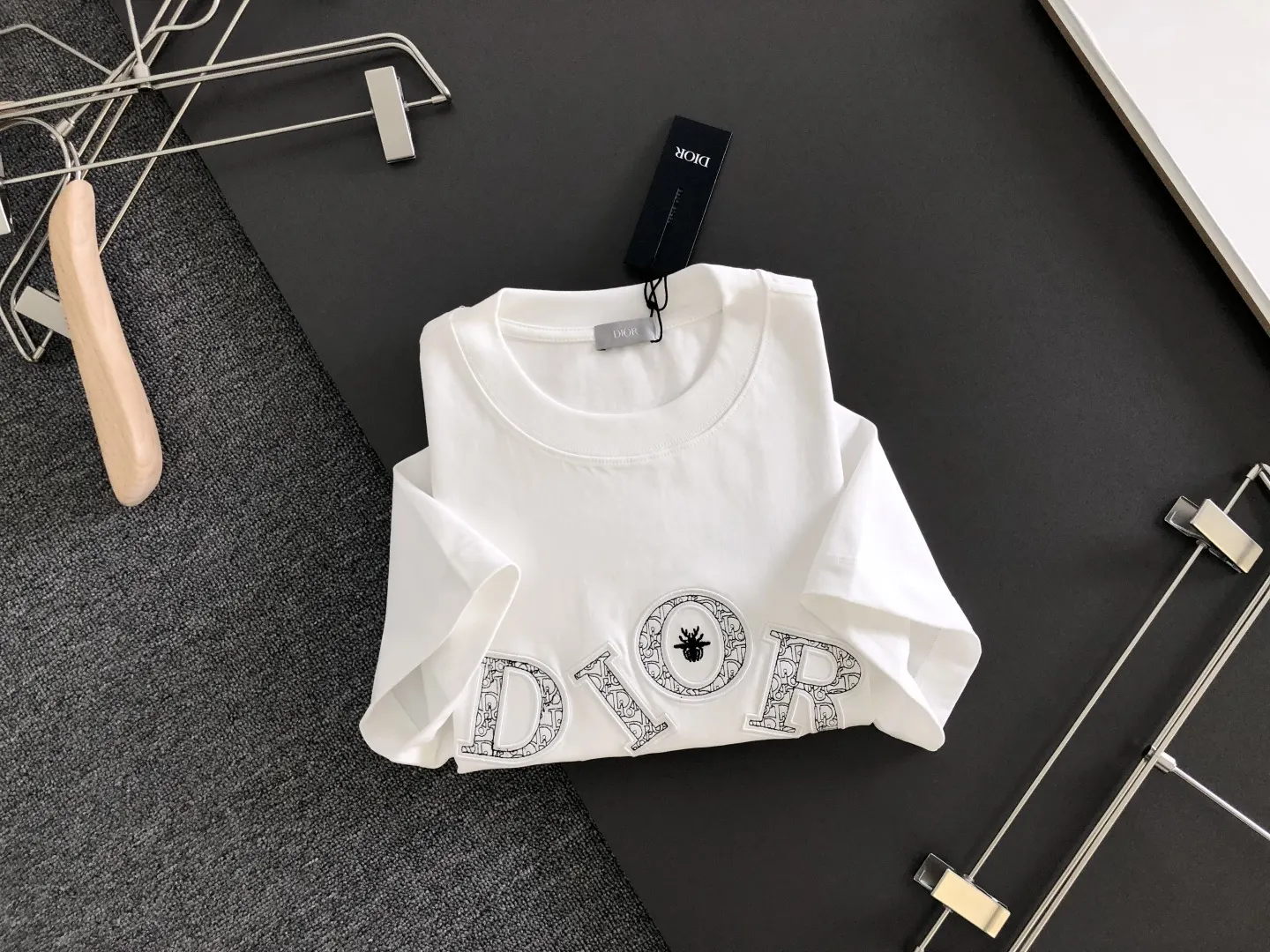 Dior 白色手写字母短袖T恤 休闲款 白色款