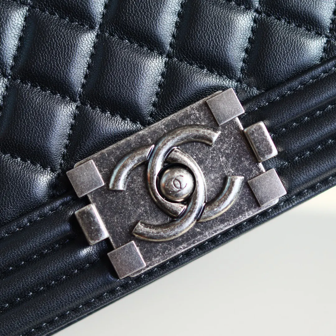 Chanel Boy 皮革 单肩包