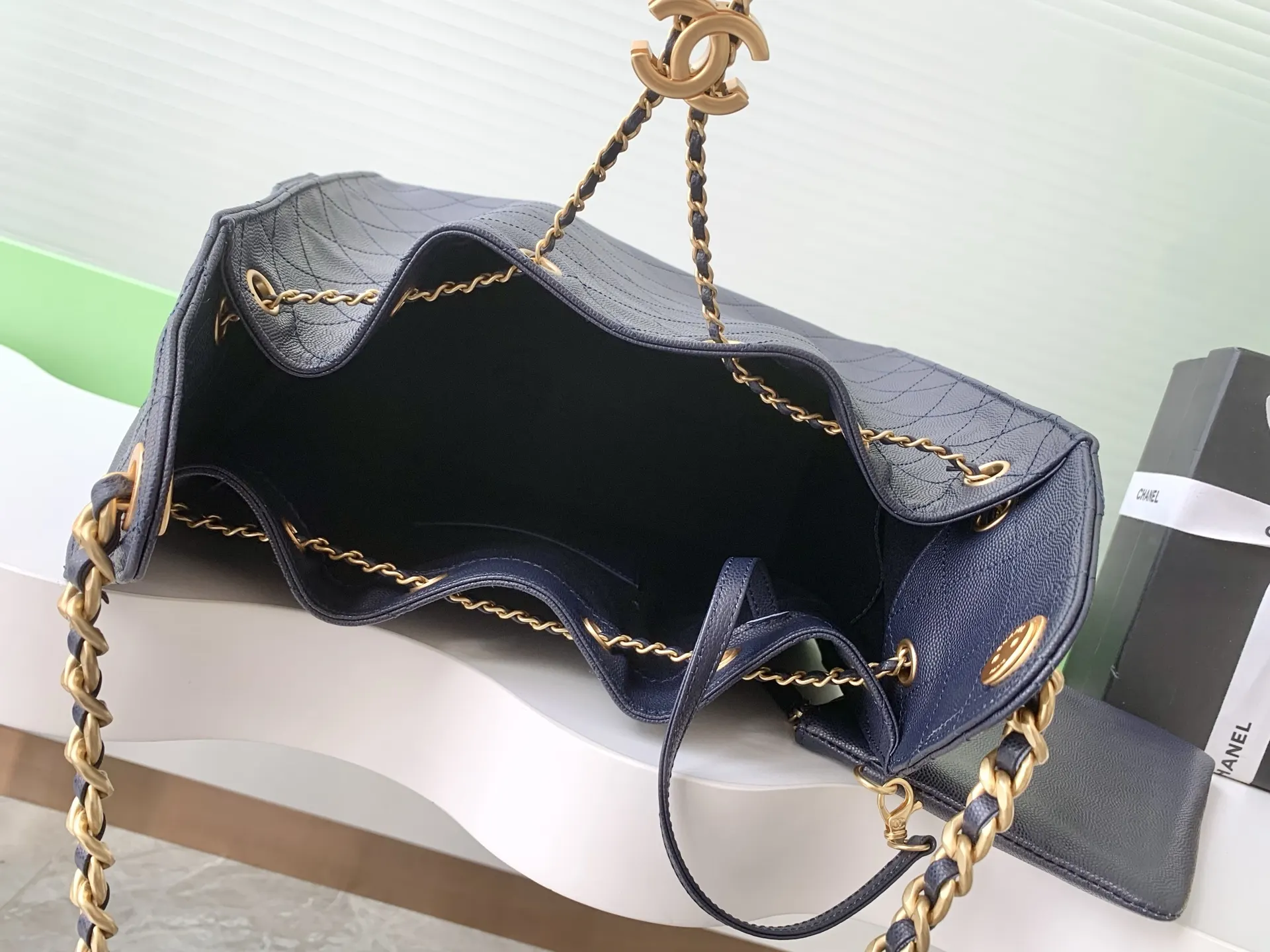 CHANEL Hobo 进口 免税 球纹皮嘻哈包 腋下包 复古腋下背款