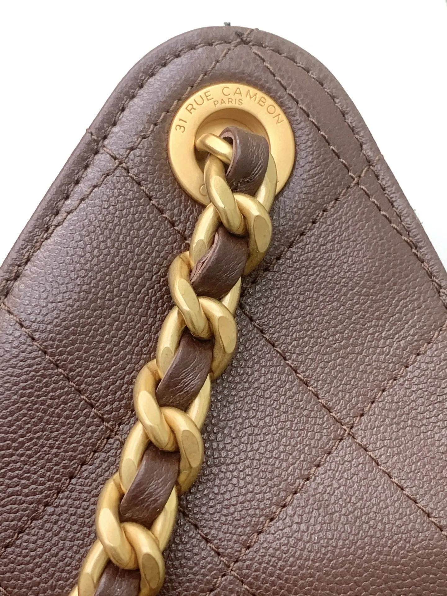 CHANEL Hobo 进口 免税 球纹皮嘻哈包 腋下包 復古腋下背款