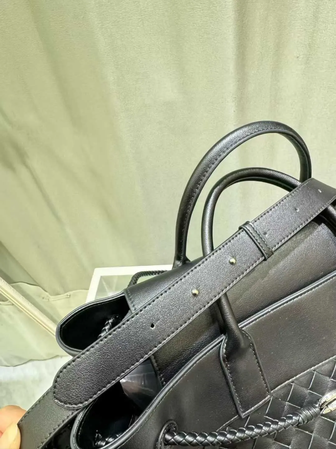 Crossbody Bag Lightweight Image 9 Crossbody Bag Lightweight Image 9