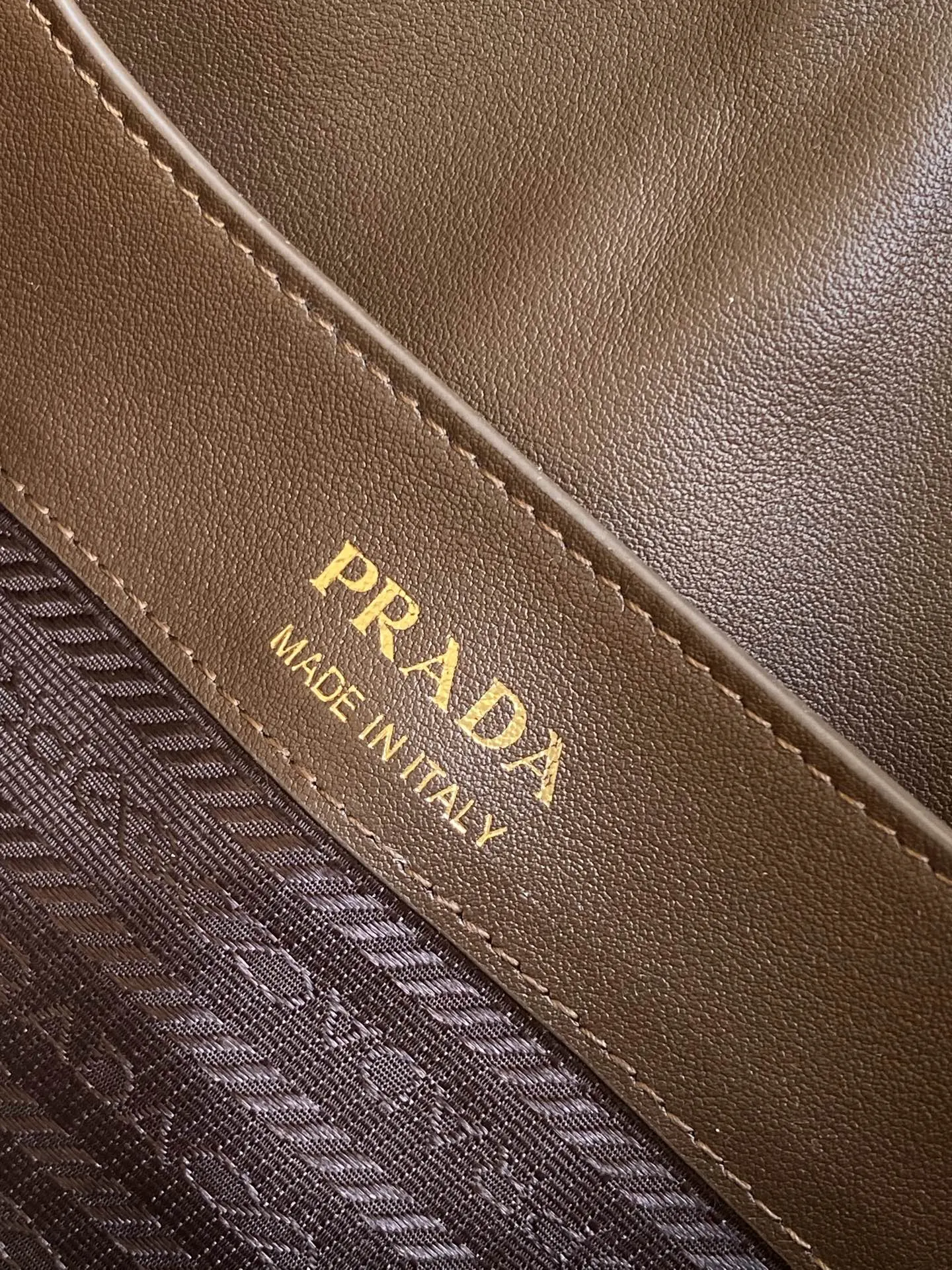 Prada 1Ba444 Gold Hobo Shoulder Bag Commuter