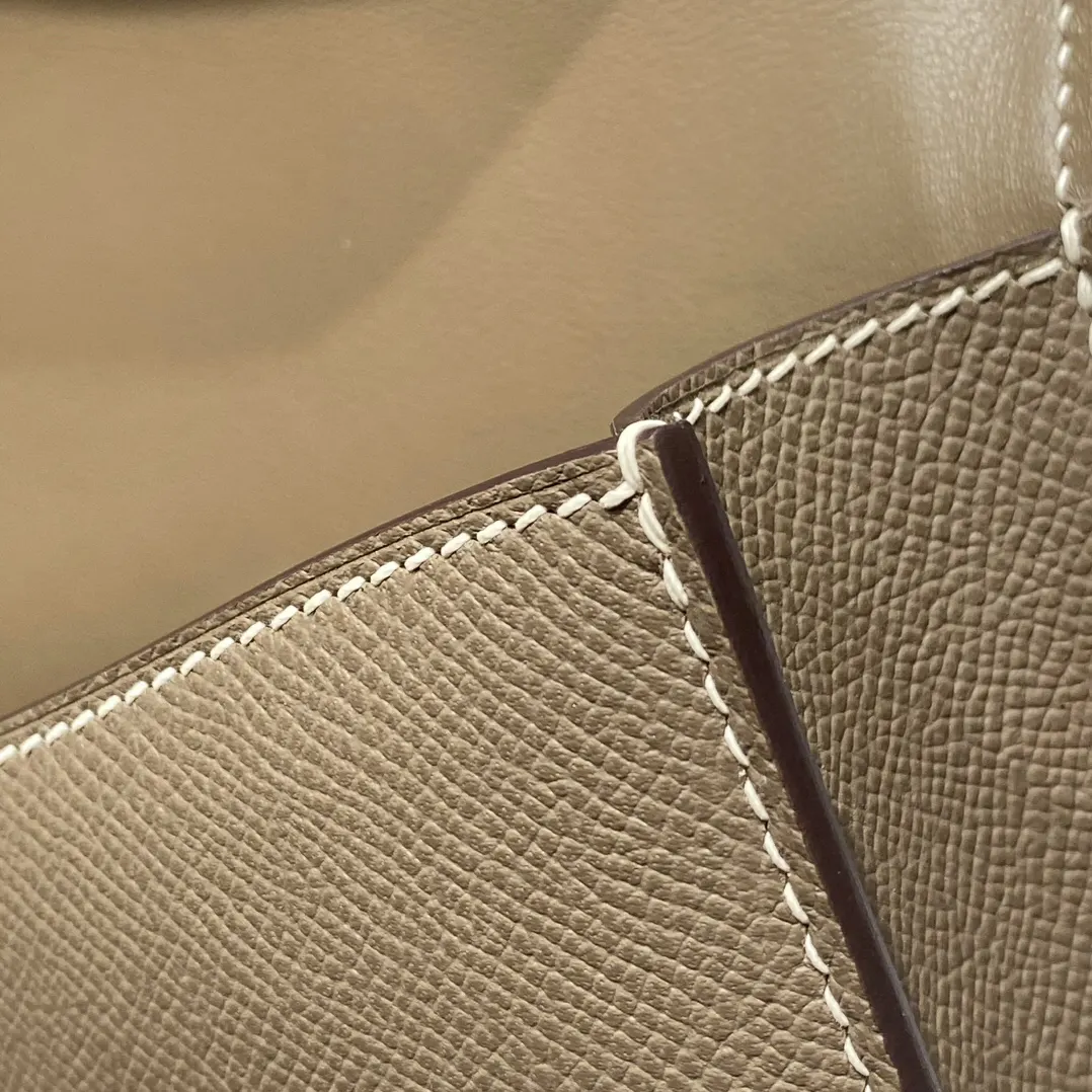 Hermès Constance 斜挎包 24cm