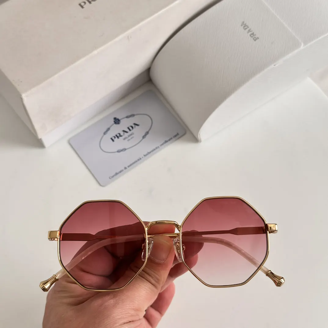 PRADA OPR33F 太阳眼镜 时尚遮阳款