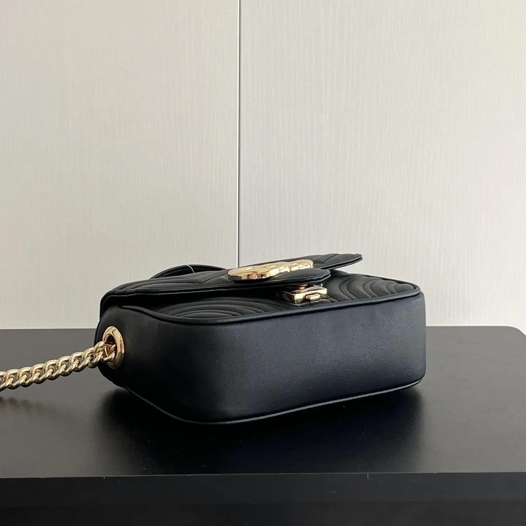 Gucci Marmont 絎縫皮革鏈條包 單肩斜挎
