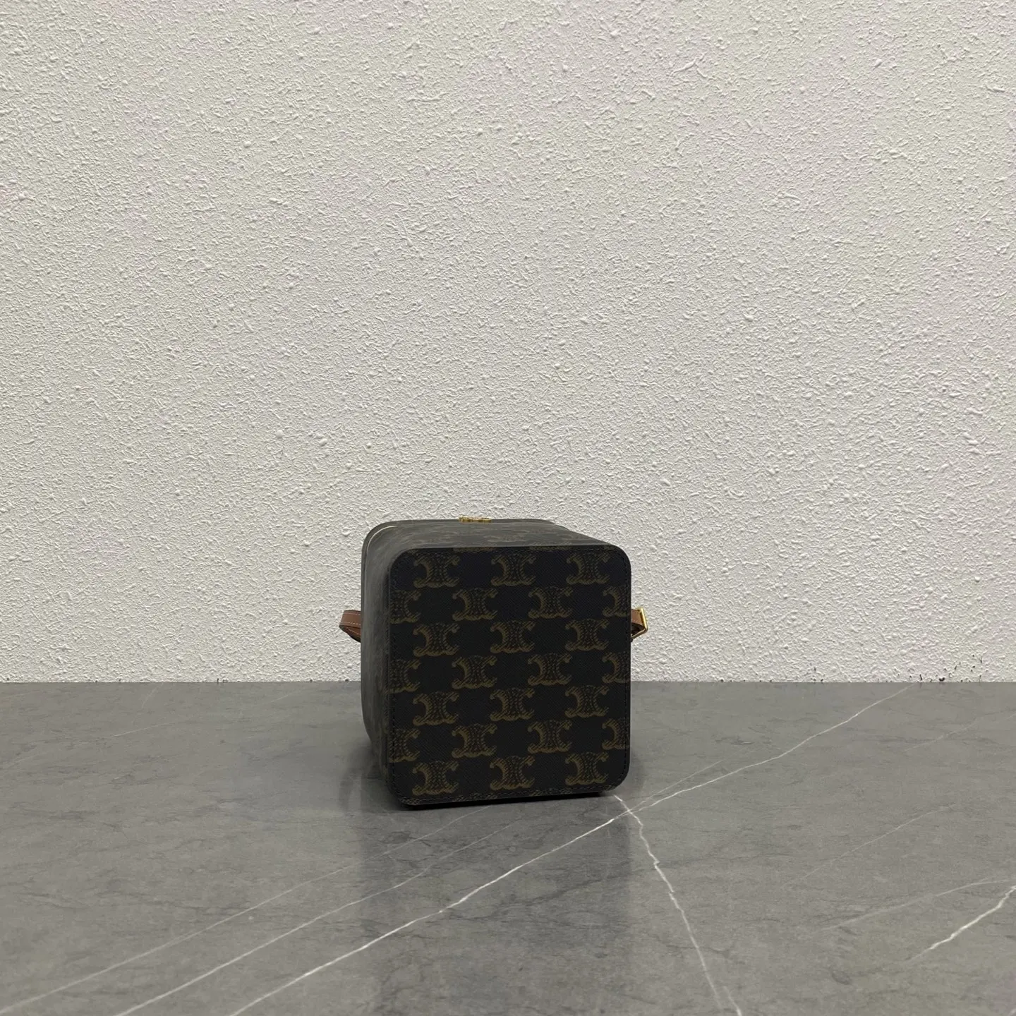 Celine Triomphe 金色 牛皮 單肩包 日常單肩背款