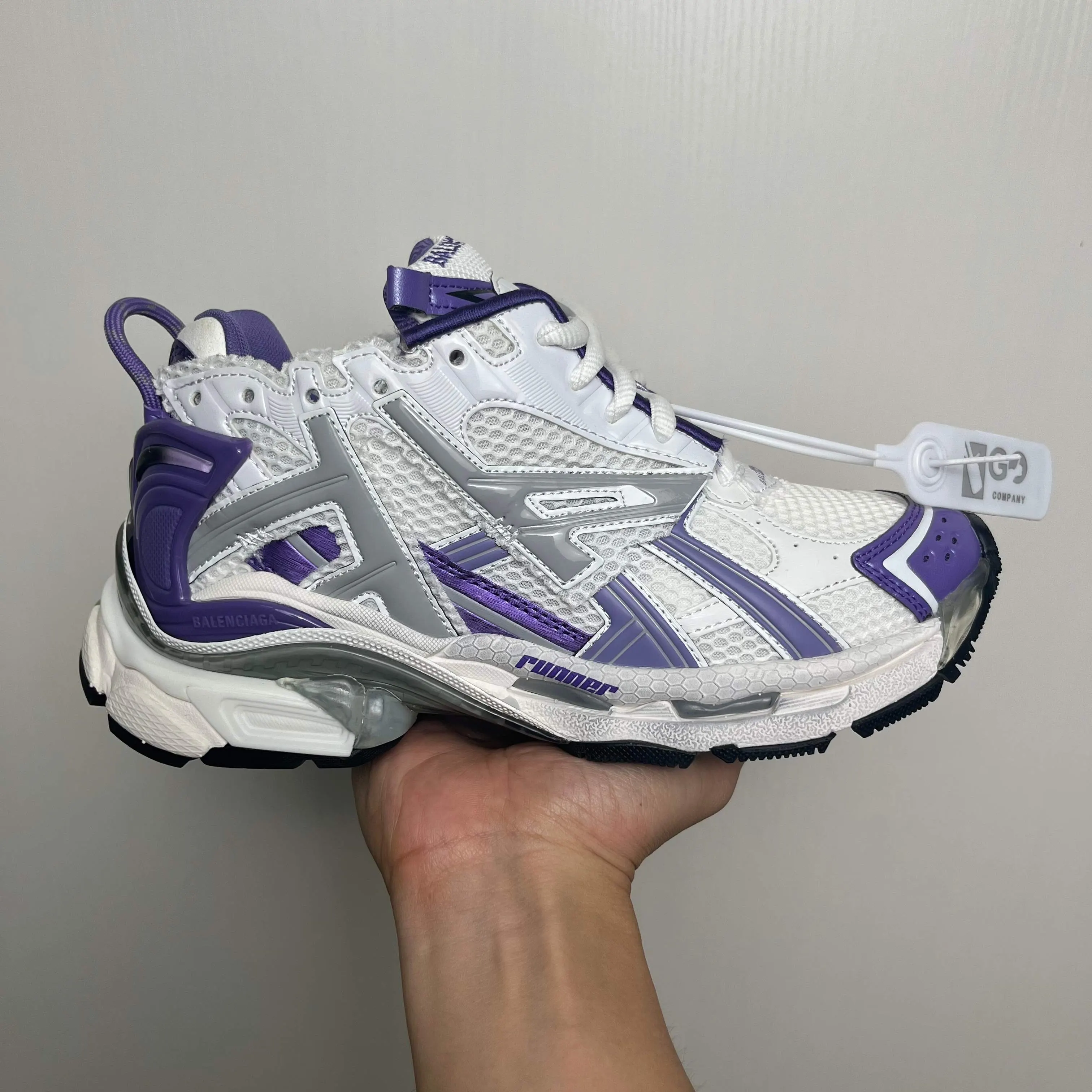 Balenciaga 7代 白紫 运动鞋 休閒运动(數字2) Balenciaga 7代 白紫 运动鞋 休閒运动(數字2)