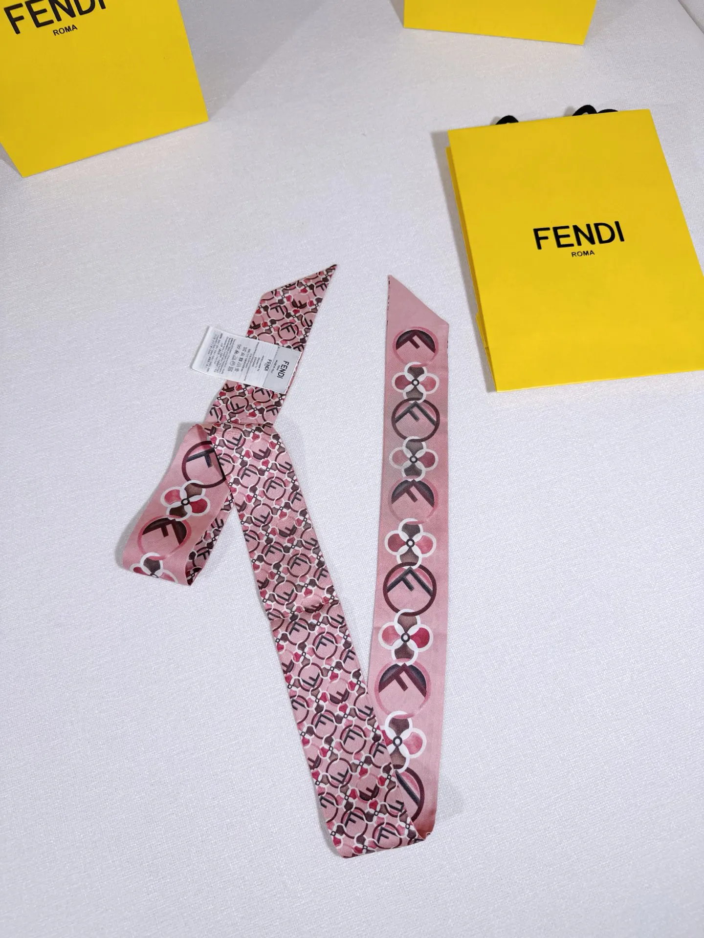Pink Fashion Item Commuter Versatile
