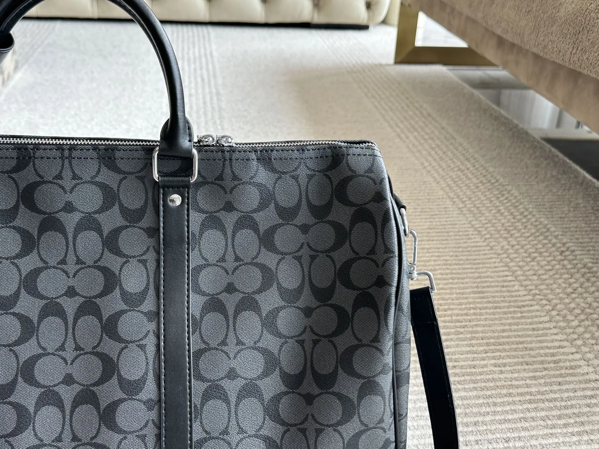 Coach 百搭耐看的 旅行袋 春节小长假需 旅行包 大容量旅行款
