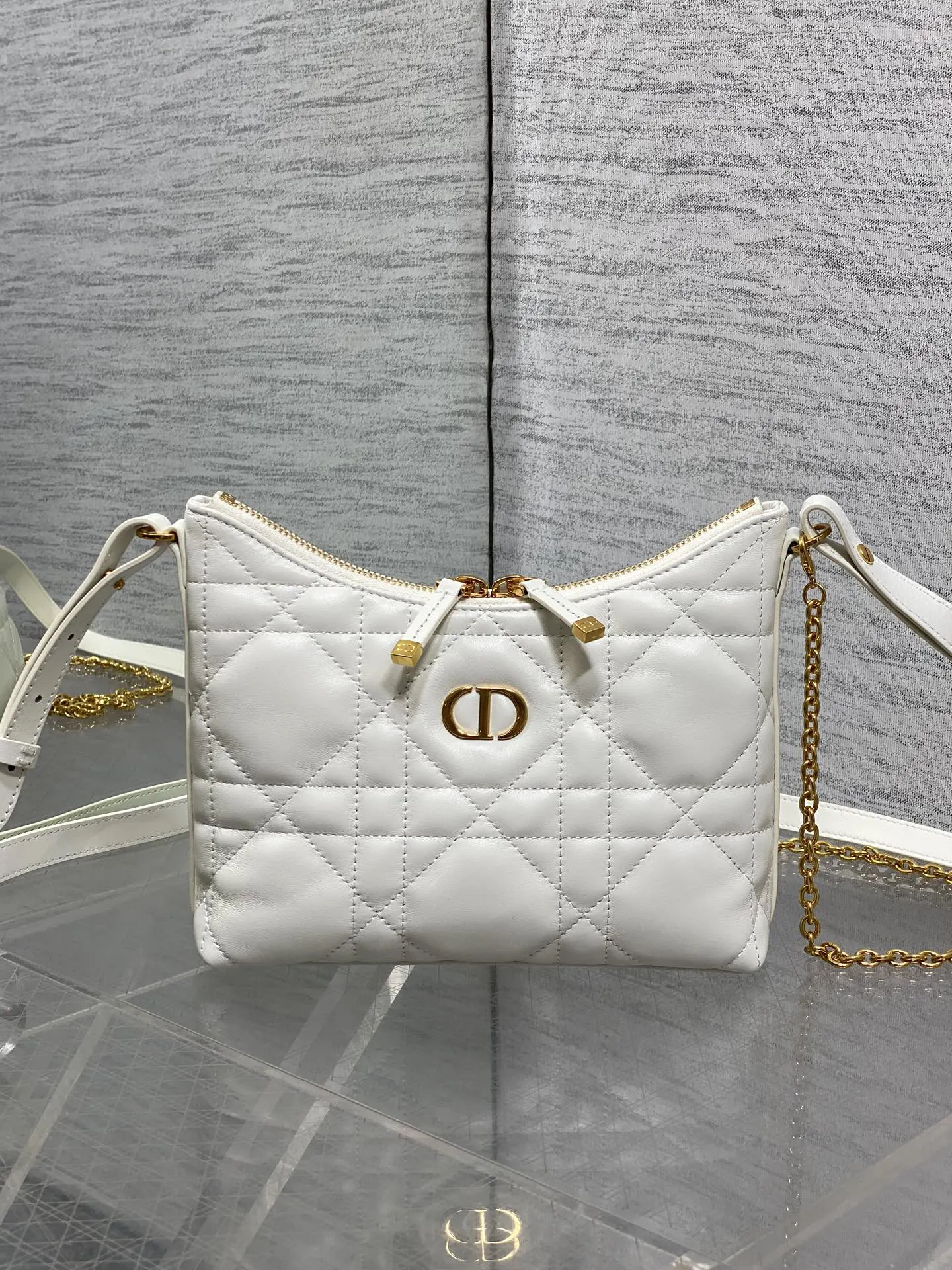 Dior 白色羊皮链条腋下包 单肩款