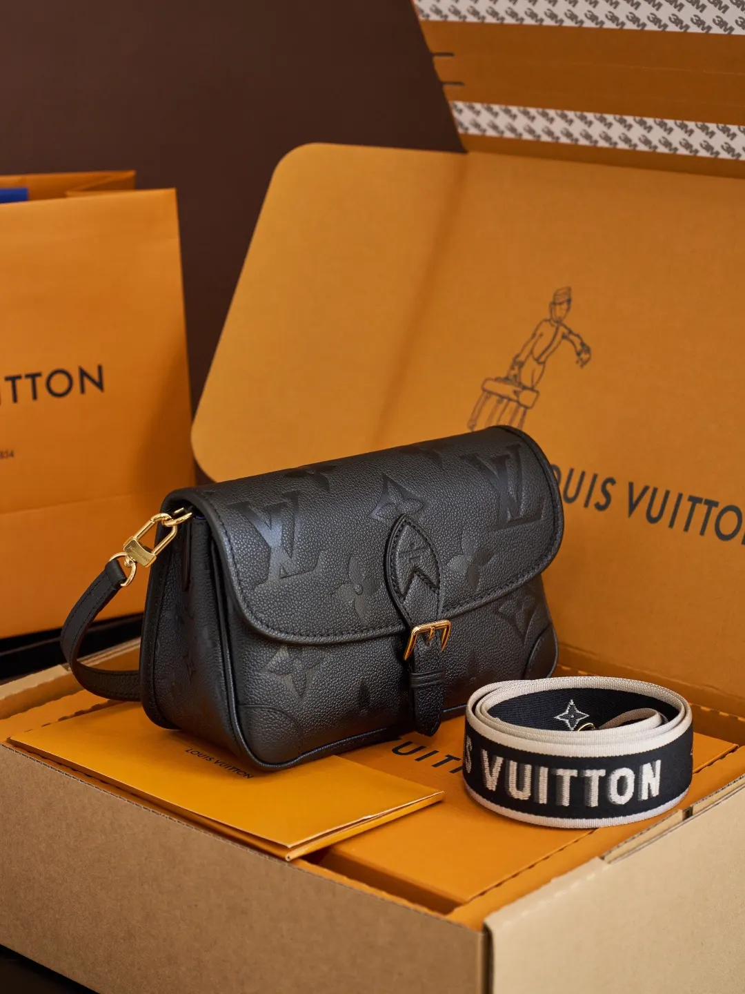 Louis Vuitton 黑色 Monogram 斜挎包