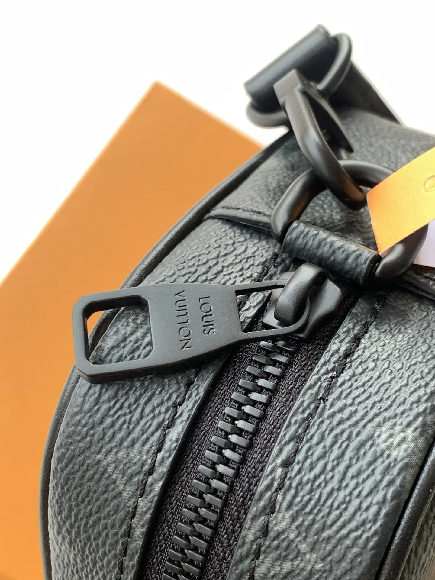 LV 黑色压纹邮差包 单肩斜挎款 复古款｜ORBUYBAG 岚奢包高端时尚精品