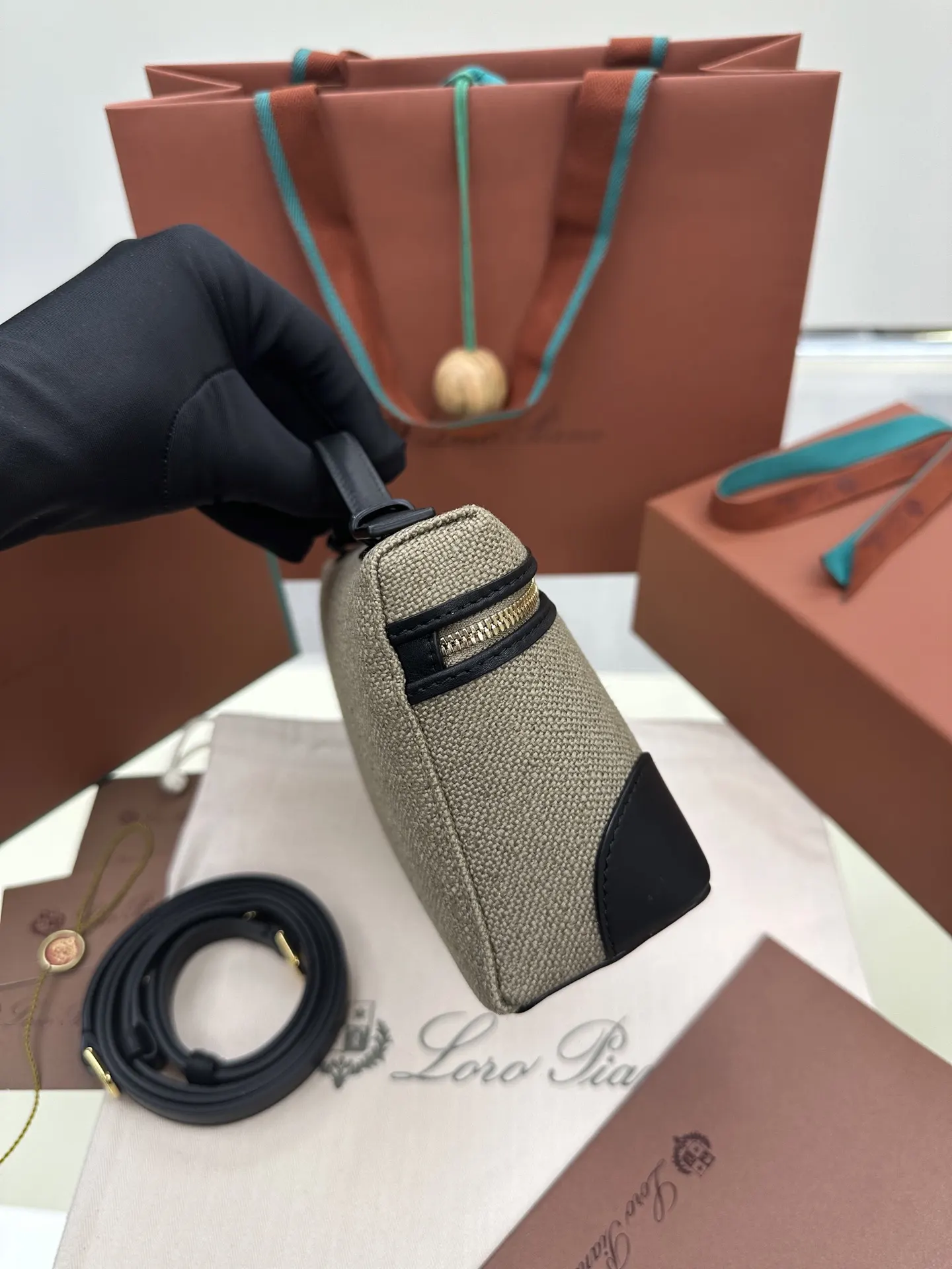 Crossbody Bag Lightweight Leather