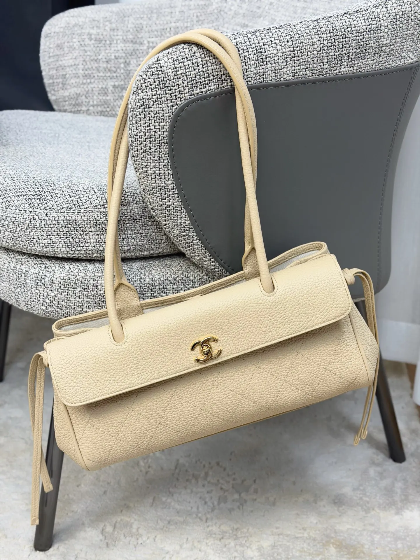 Chanel 牛皮托特購物包 手提單肩 托特包(數字9) Chanel 牛皮托特購物包 手提單肩 托特包(數字9)