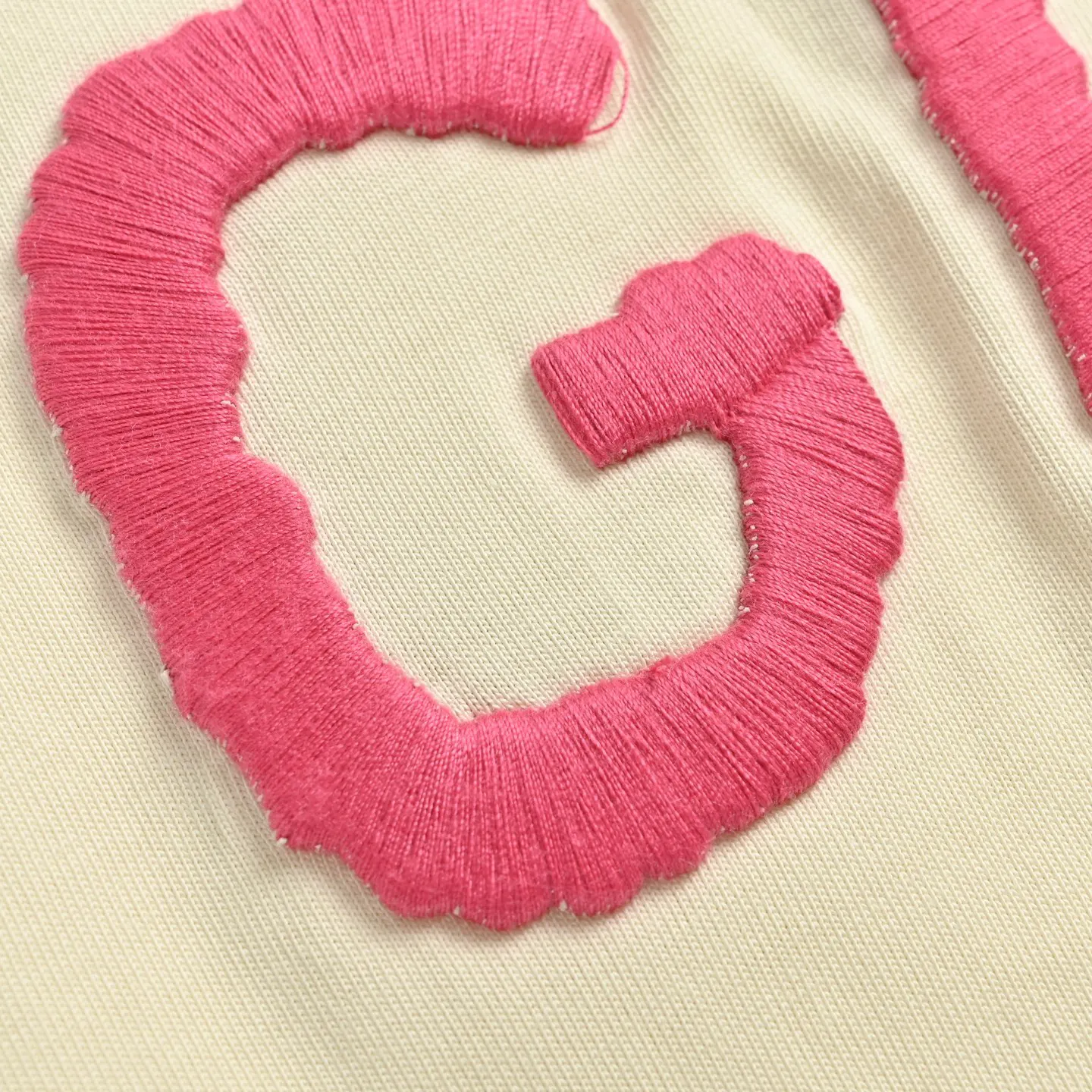 Gucci 粉色 Logo 字母 短袖T恤