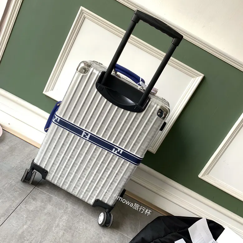 Fend 联名 行李箱 旅行拉杆款 轻便出行款