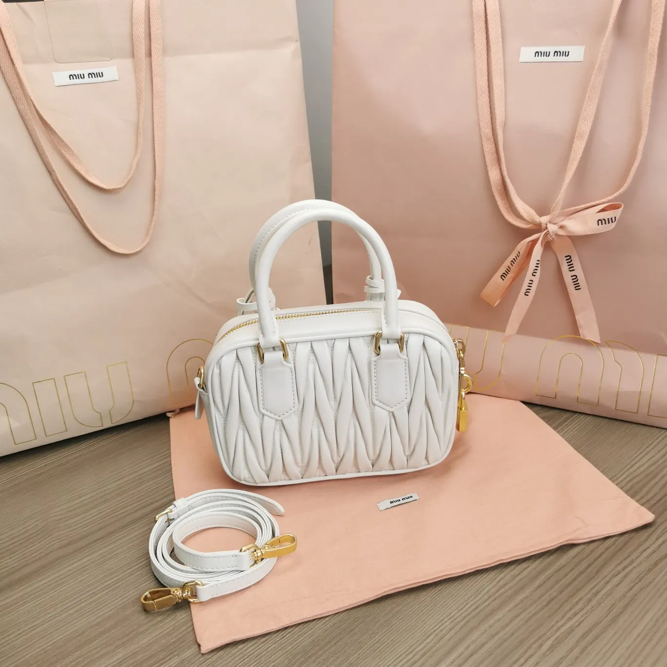 Miu 羊皮 手提包 通勤手提款