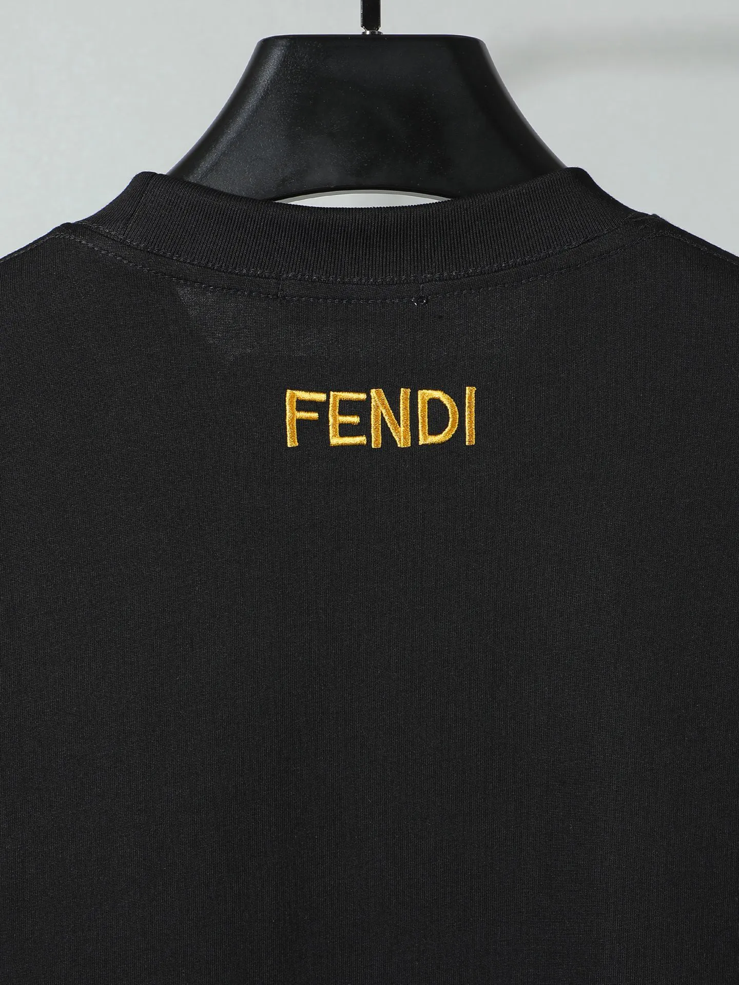 Fendi 2026春夏 Logo 刺绣 短袖T恤 日常百搭款 款4
