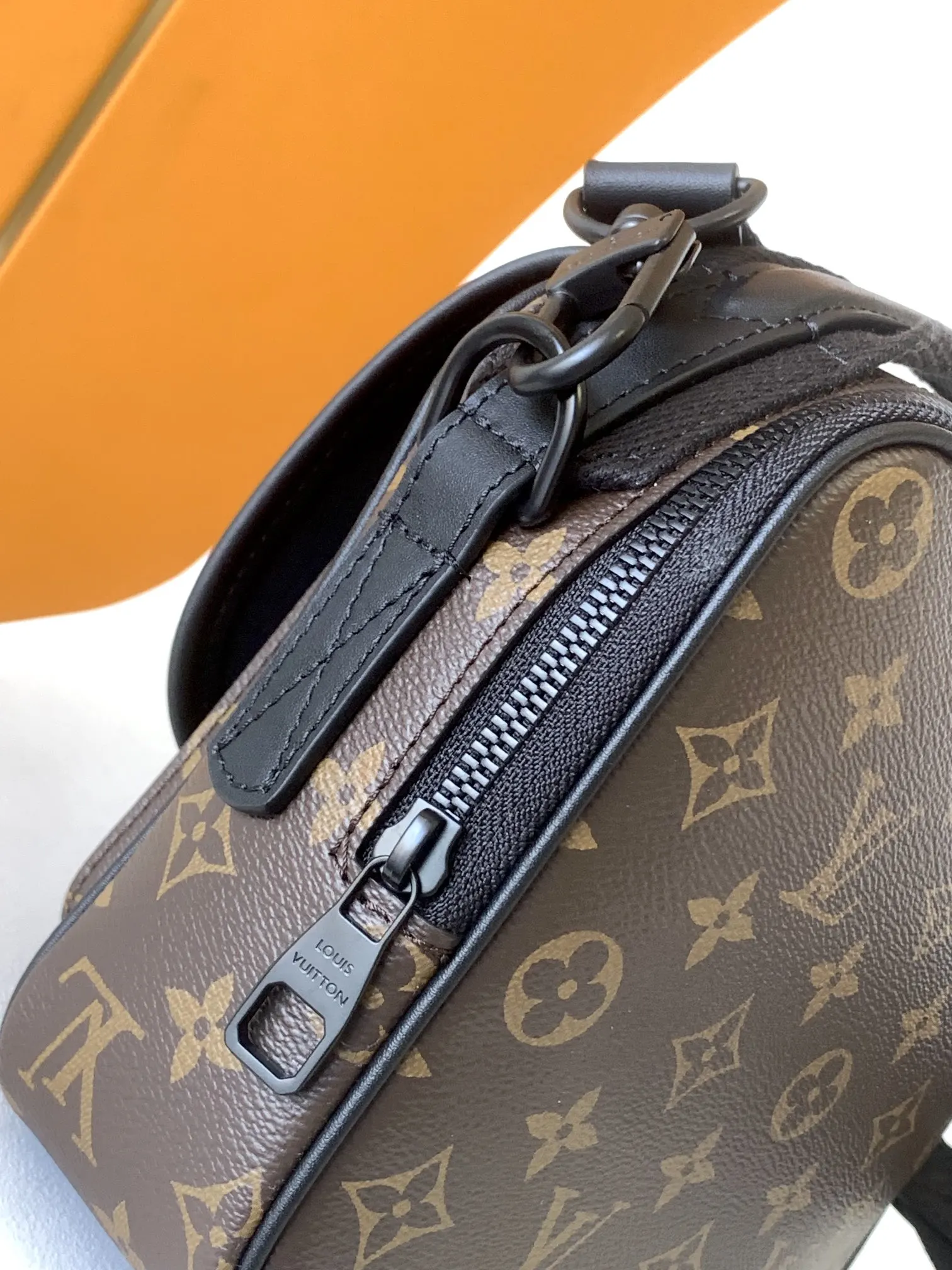 LV 帆布 收納包 旅行收納款