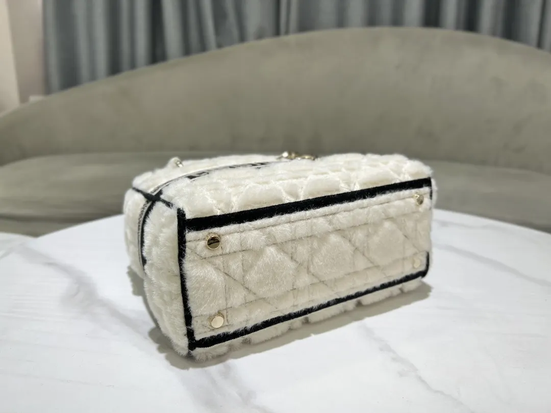 Dior 冲鸭 手提包 通勤手提款