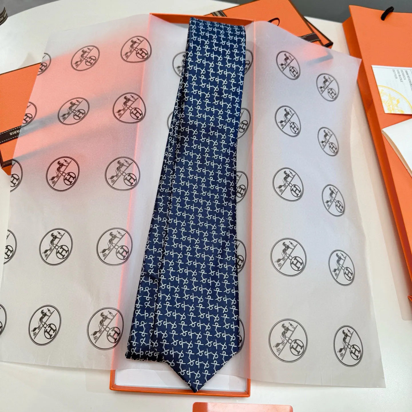 Hermes 领带 精致配饰款