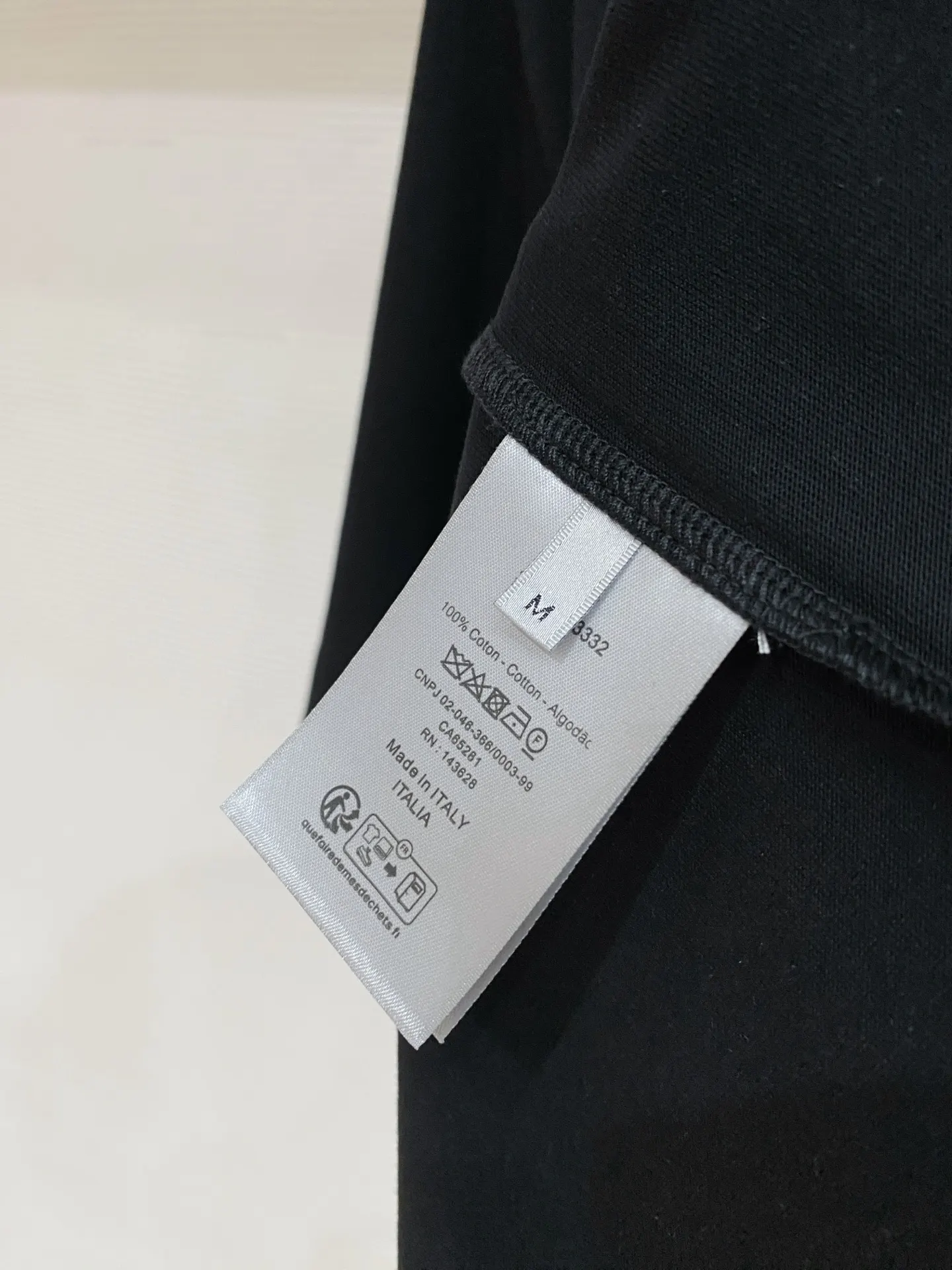 Dior 黑色渐变字母短袖T恤 休闲宽松款