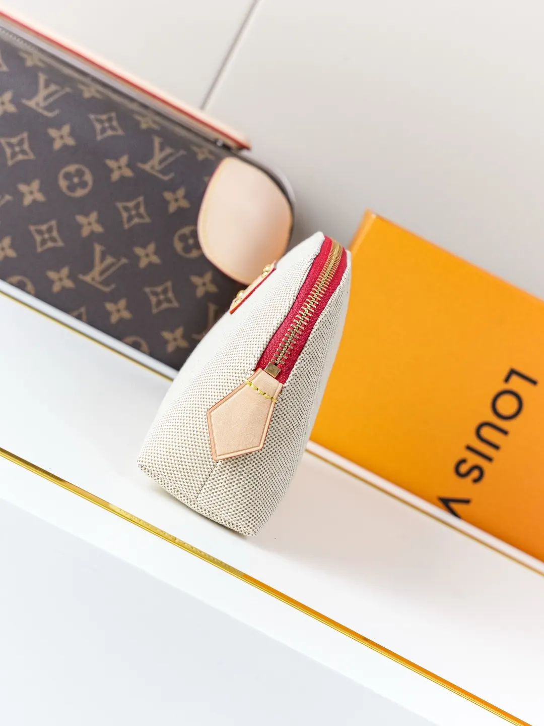 Cosmetic Pouch Leather