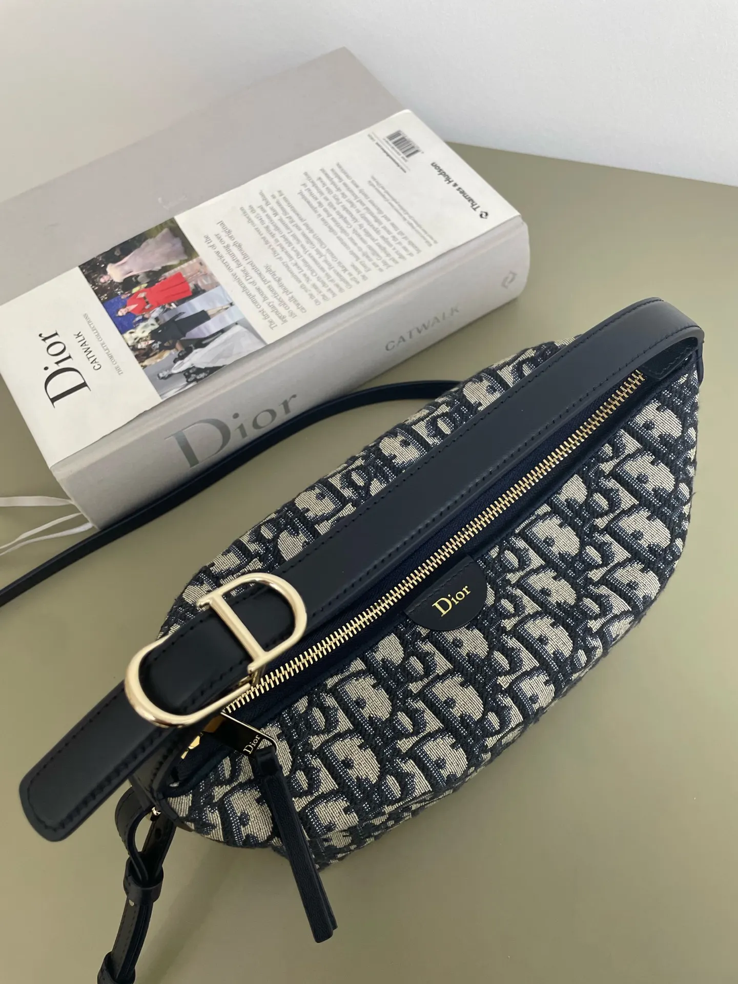 Dior Oblique Black Hobo Bag Image 7 Dior Oblique Black Hobo Bag Image 7