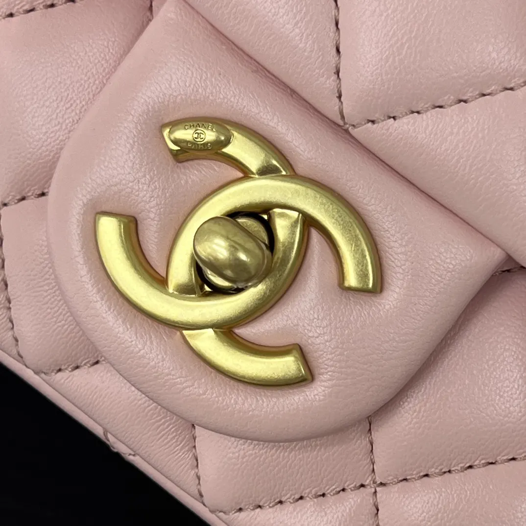 Chanel 粉色 皮革 菱格絎縫 鏈條包
