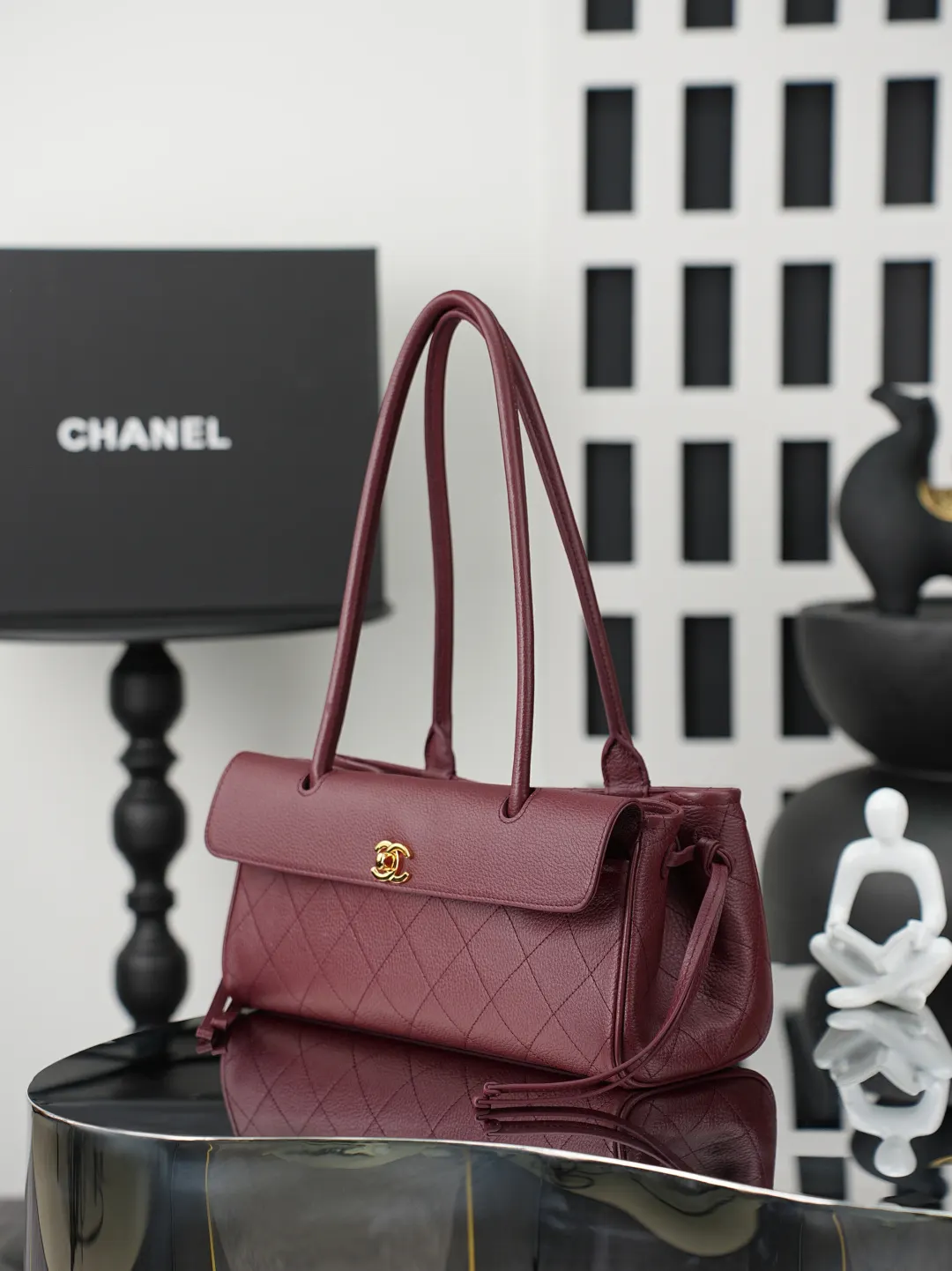 Chanel White Red Hobo Shoulder Bag Vintage Leather