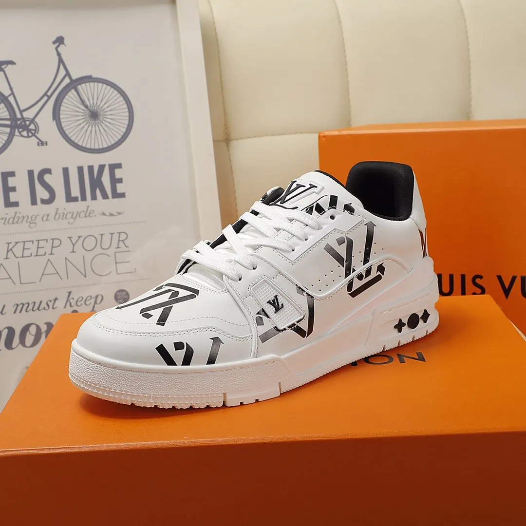 Louis Vuitton Sneakers