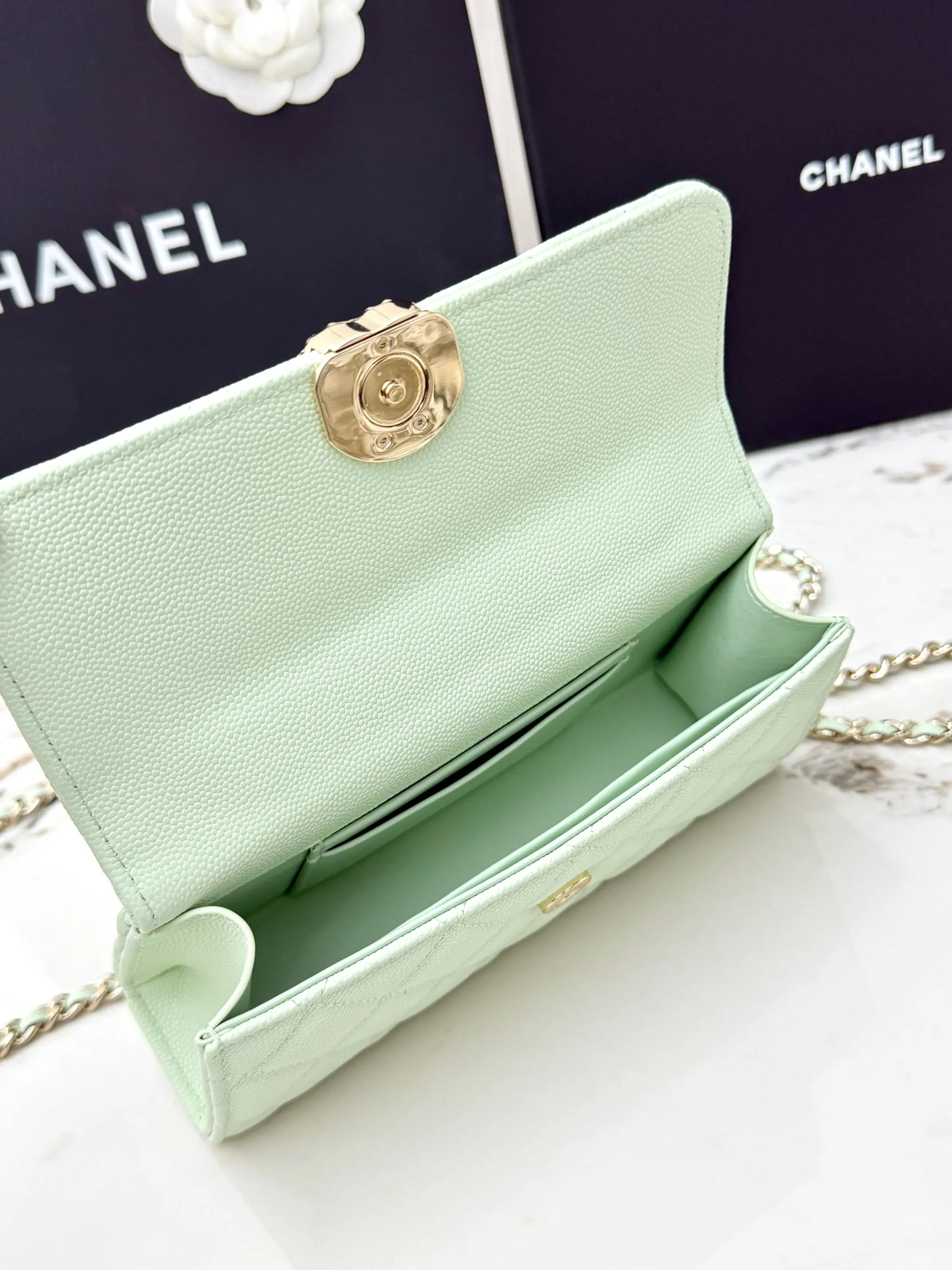 Chanel 浅绿色牛皮Kelly手提包 金链斜挎