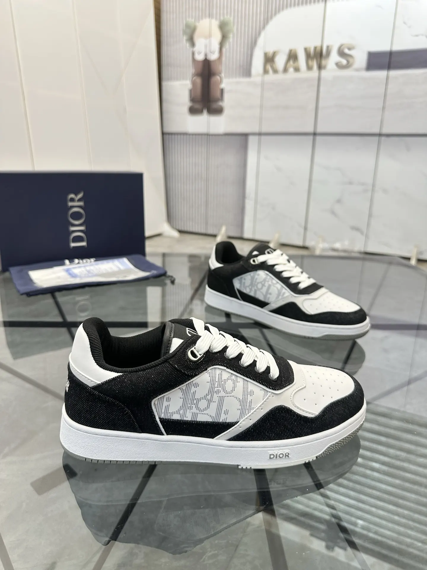 Dior 黑白拼色牛皮低帮运动鞋 休闲