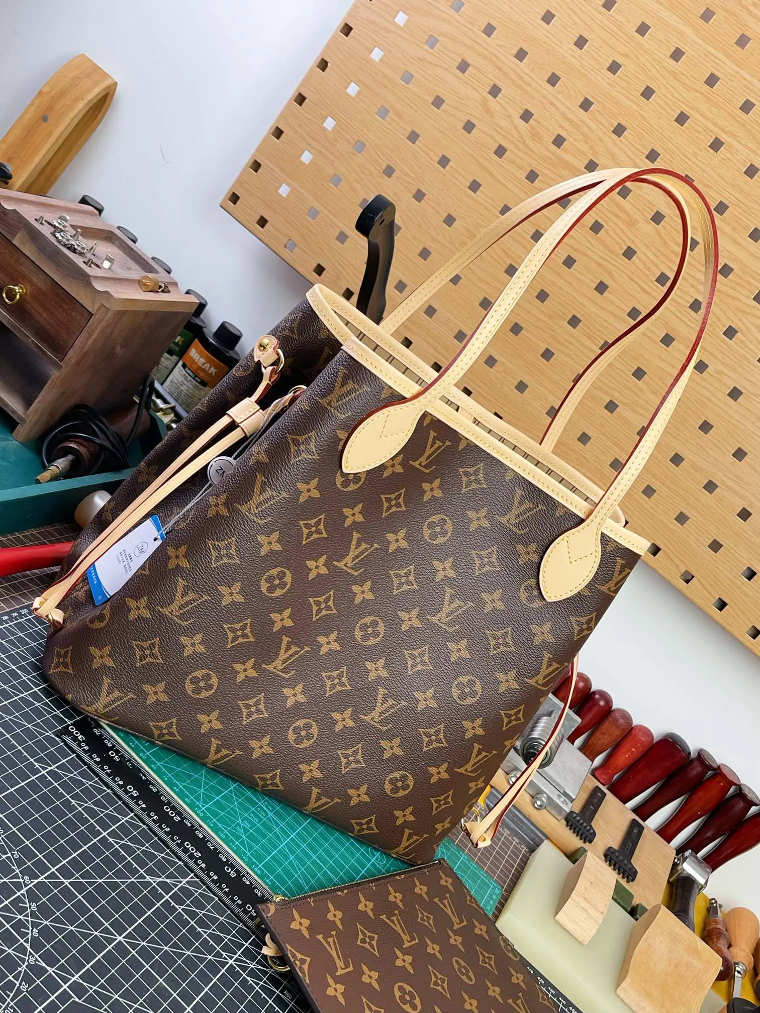 Neverfull 牛皮 托特包 大容量托特款