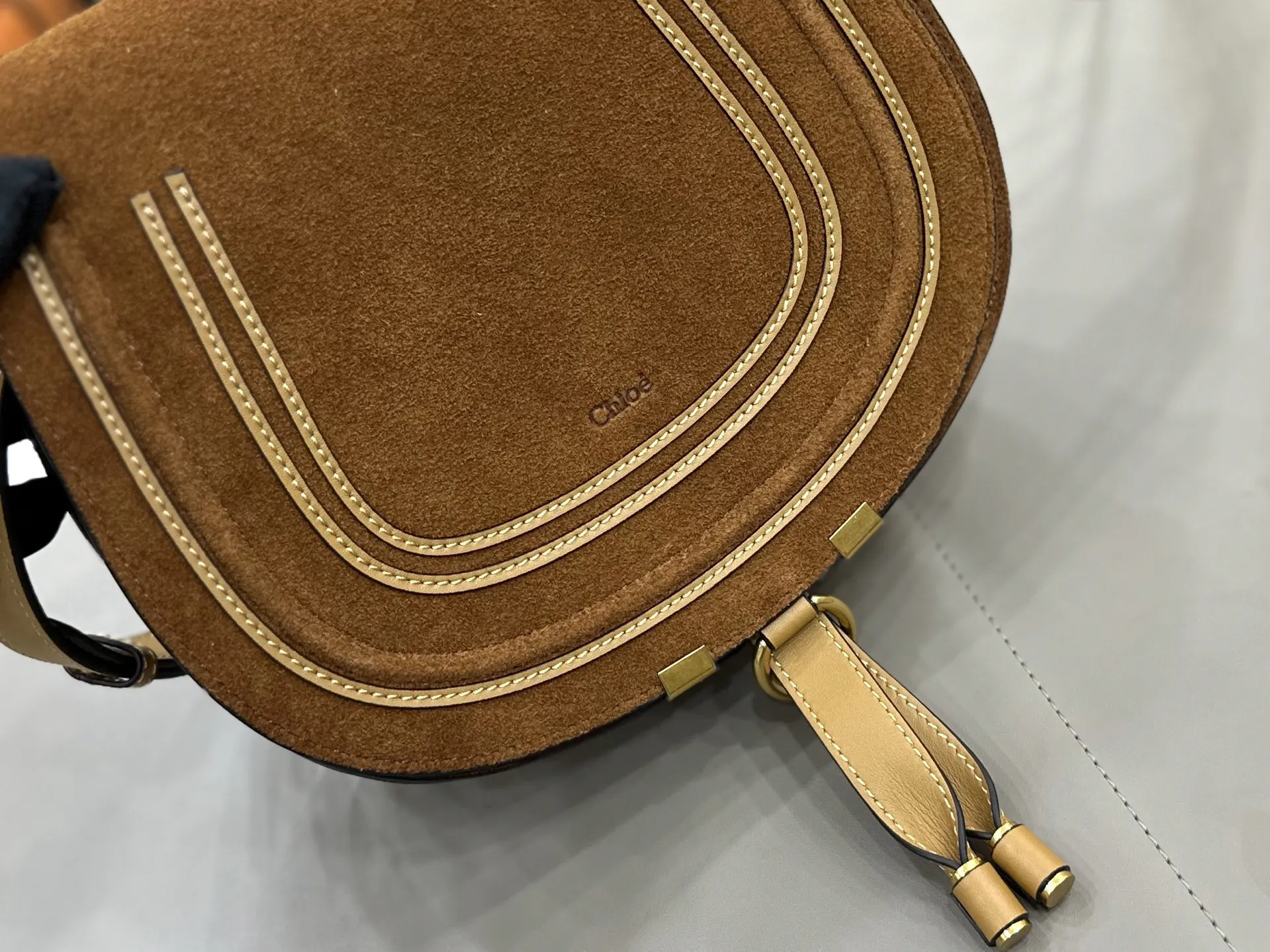小牛皮 Chloe Marcie马鞍包 Marc 斜挎包 轻便斜挎款