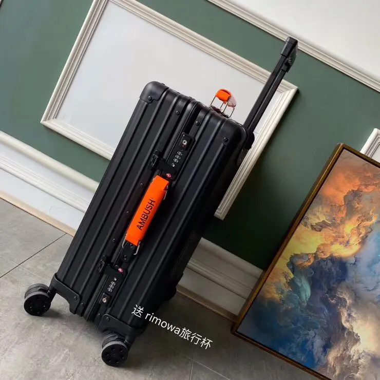 黑色 银色 日默瓦联名A USH ®为庆祝 成立 周年 引 行李箱 旅行拉杆款 轻便出行款