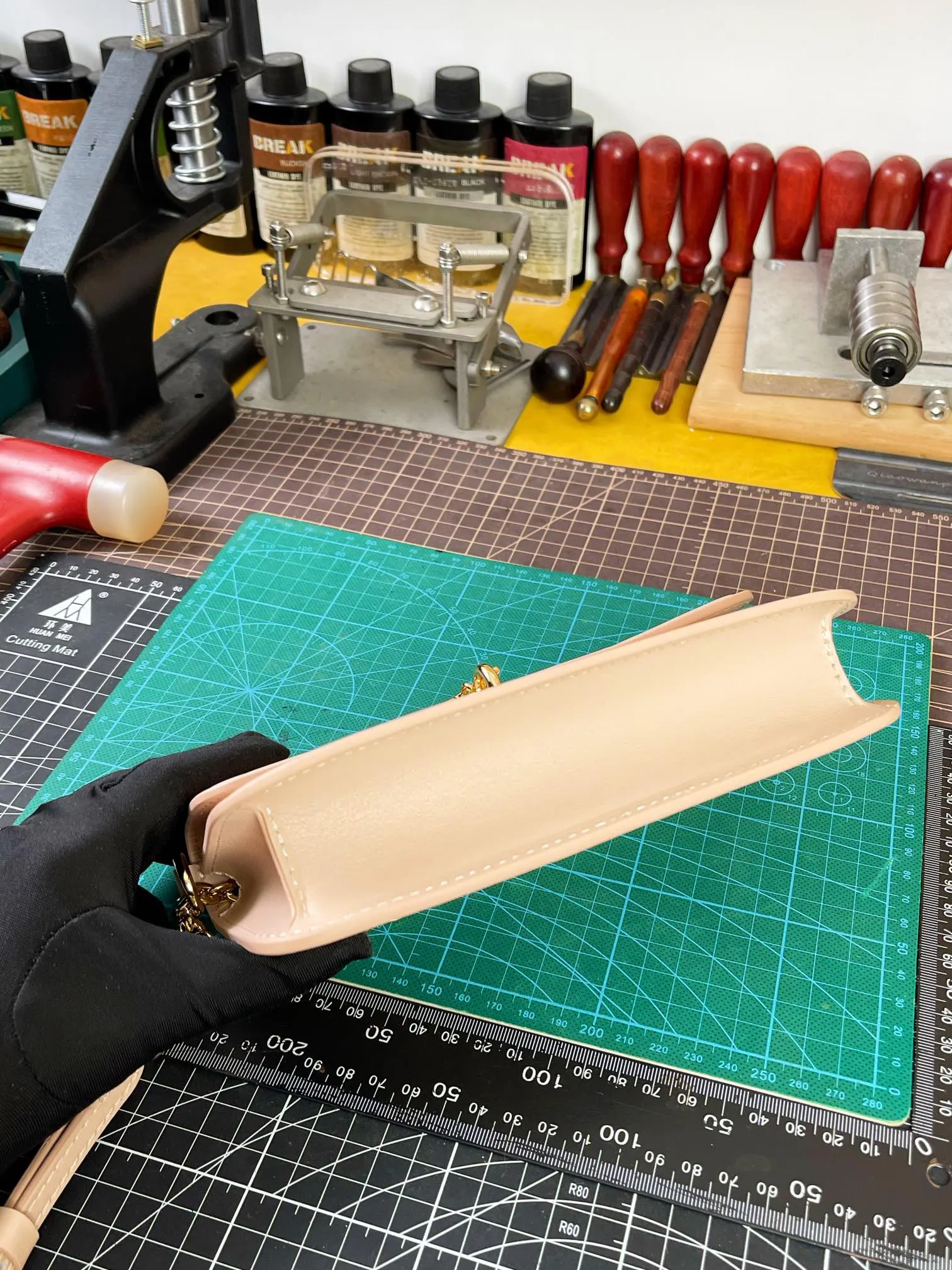 LV 牛皮 鏈條包 精致鏈條款