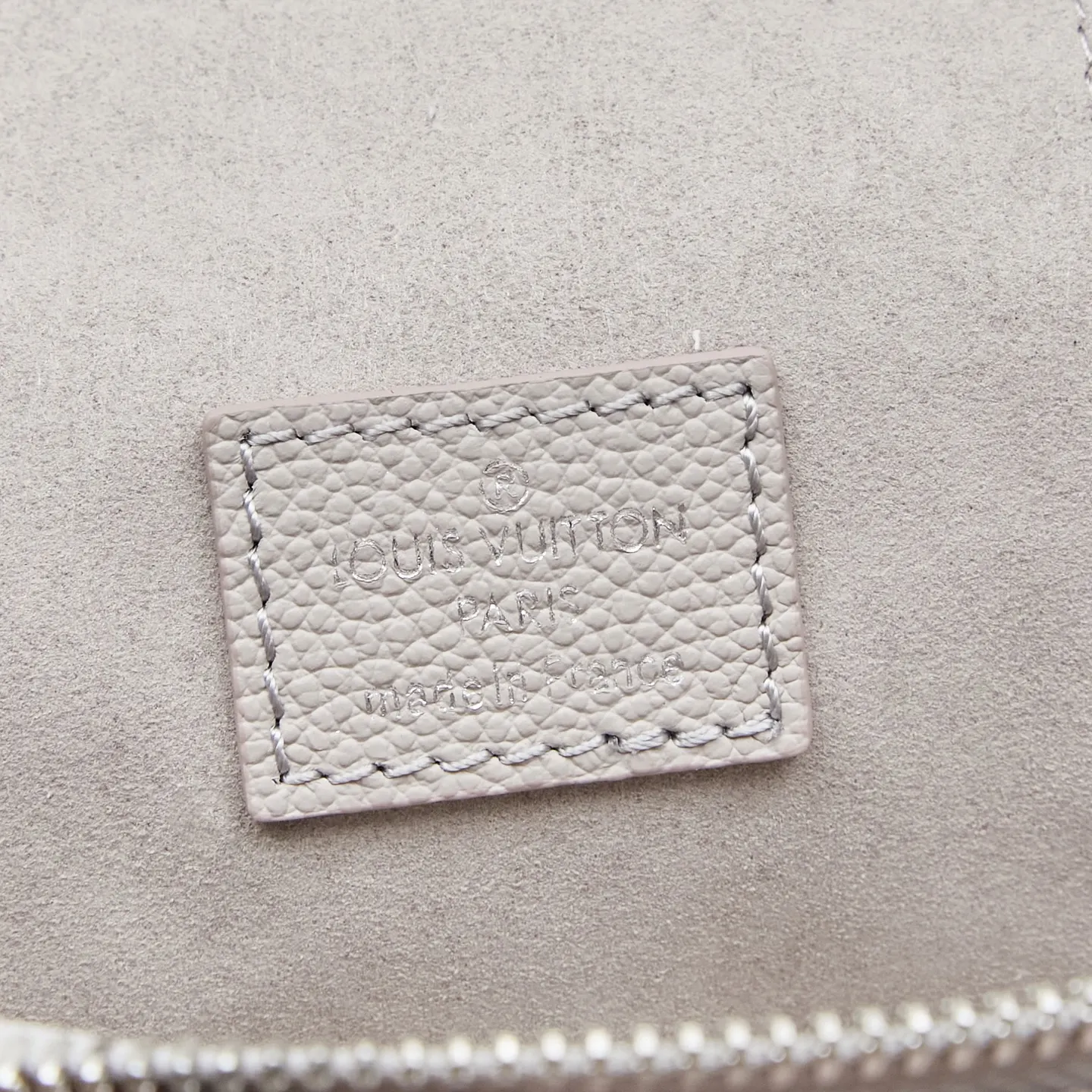 Louis Vuitton Gray Chain Bag Leather Image 9 Louis Vuitton Gray Chain Bag Leather Image 9