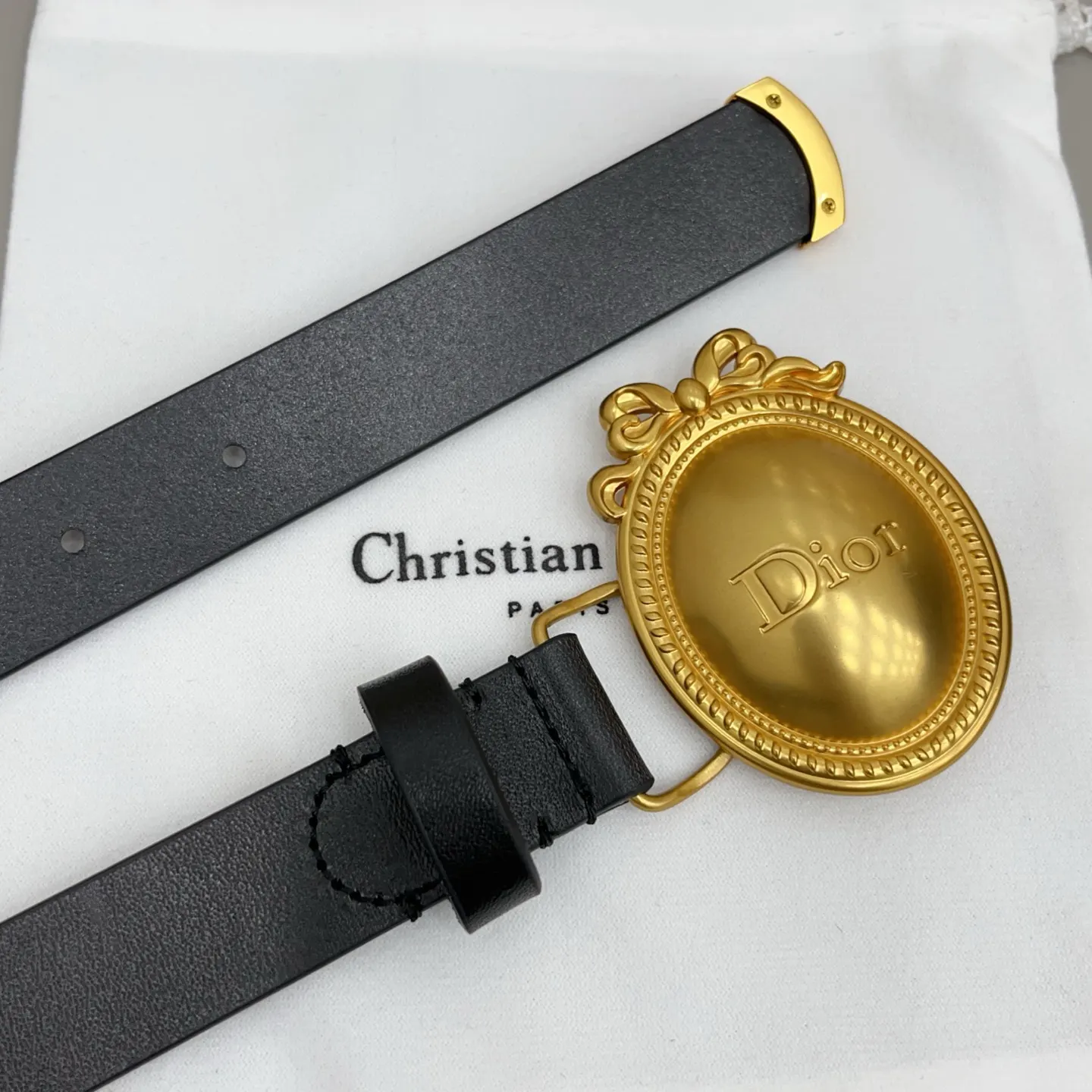 Dior 黑色小牛皮裙装 精致穿搭款