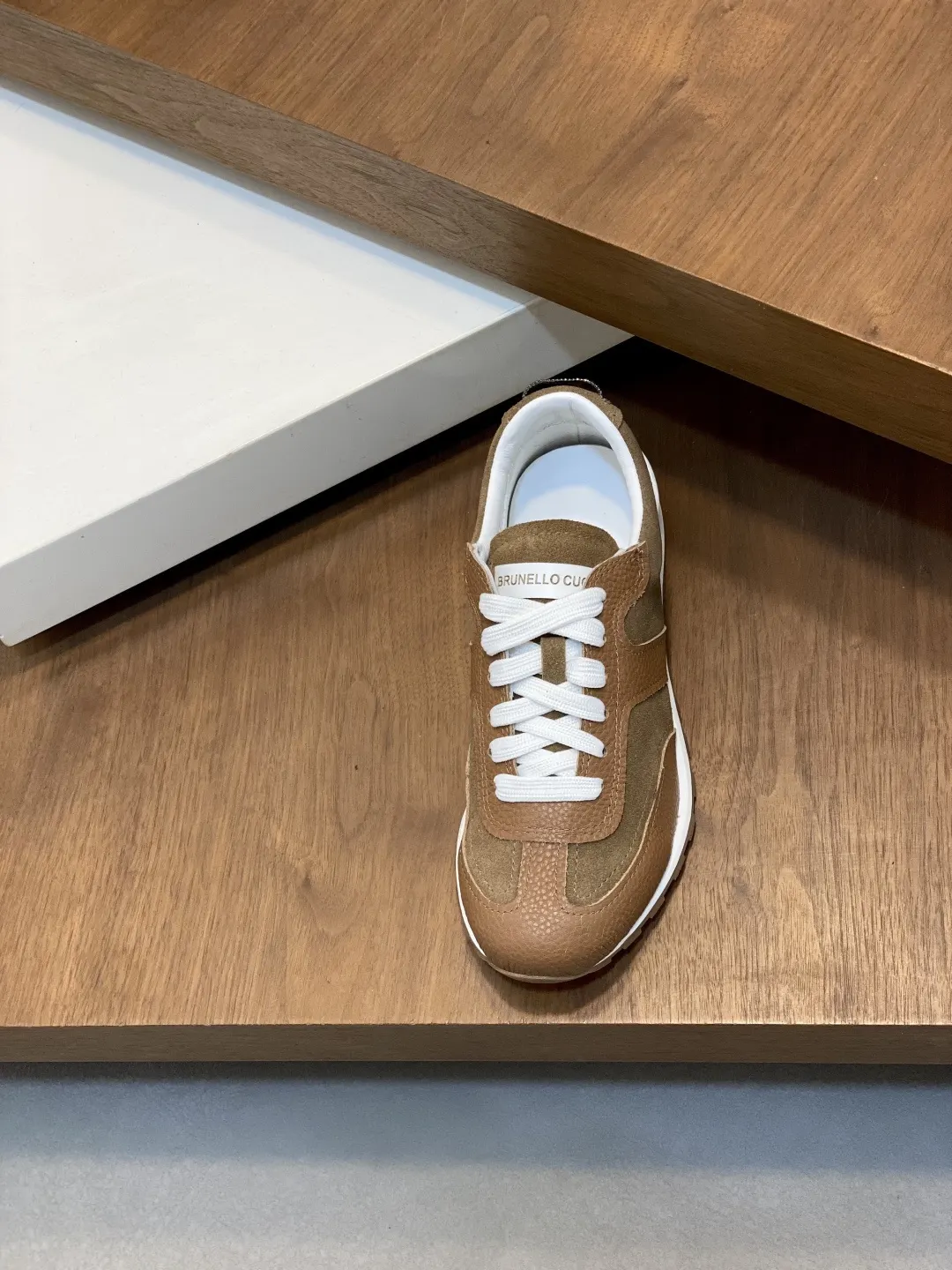 Brunello Cucinelli SS White Sneakers Casual Versatile Image 6 Brunello Cucinelli SS White Sneakers Casual Versatile Image 6