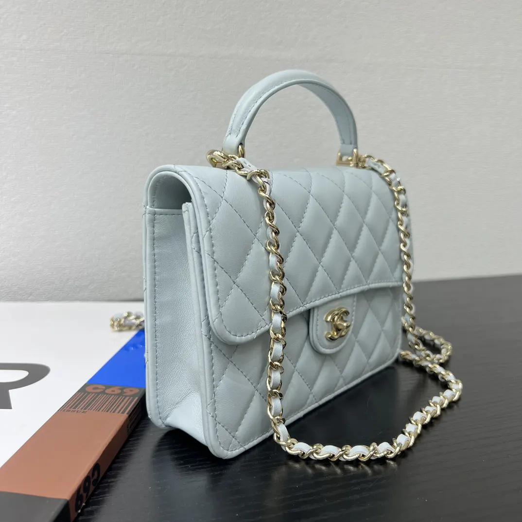 Chanel 蓝色 皮革 菱格绗缝 手提包