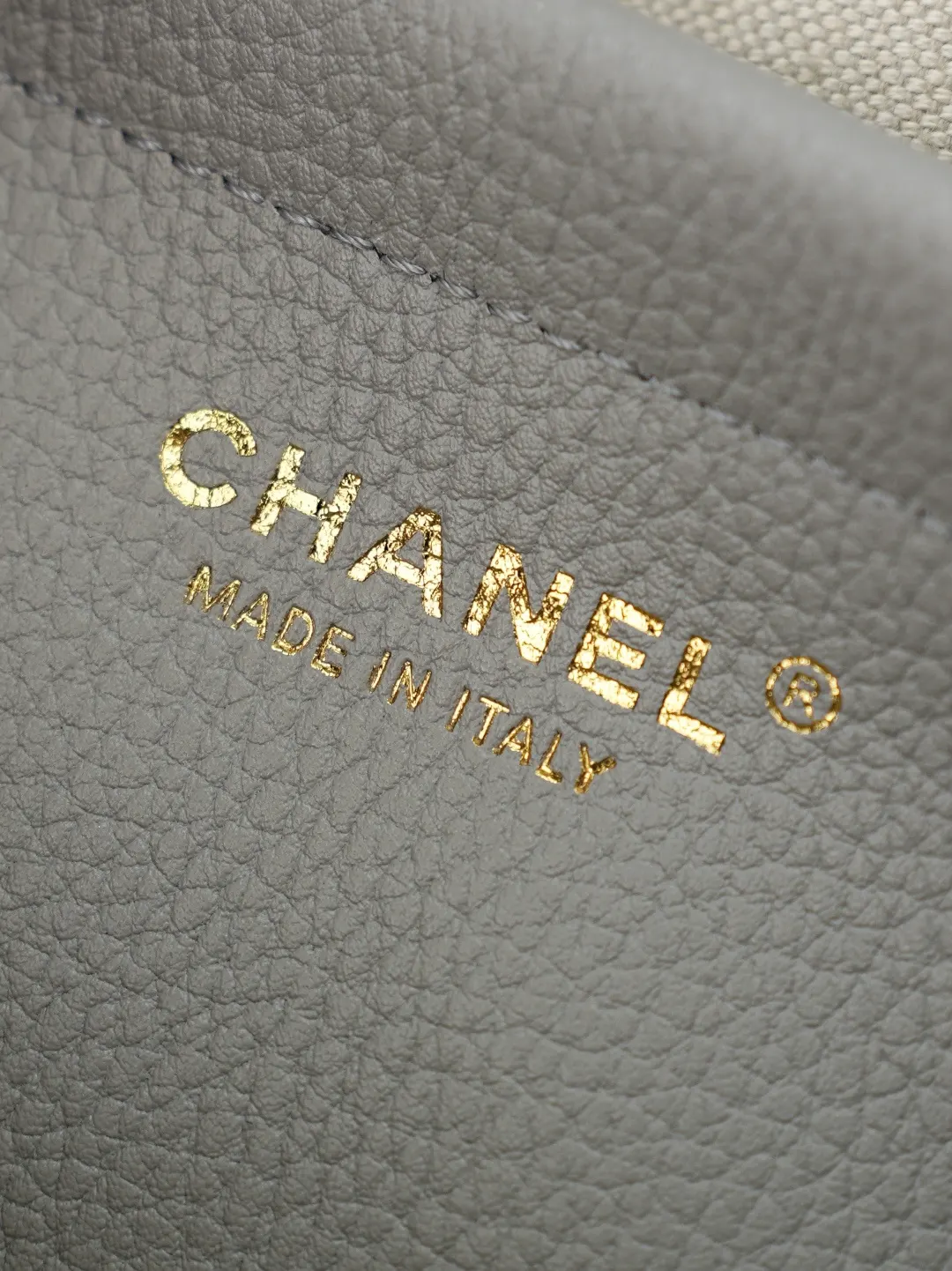 Chanel White Blue Hobo Shoulder Bag Vintage Leather Image 9 Chanel White Blue Hobo Shoulder Bag Vintage Leather Image 9