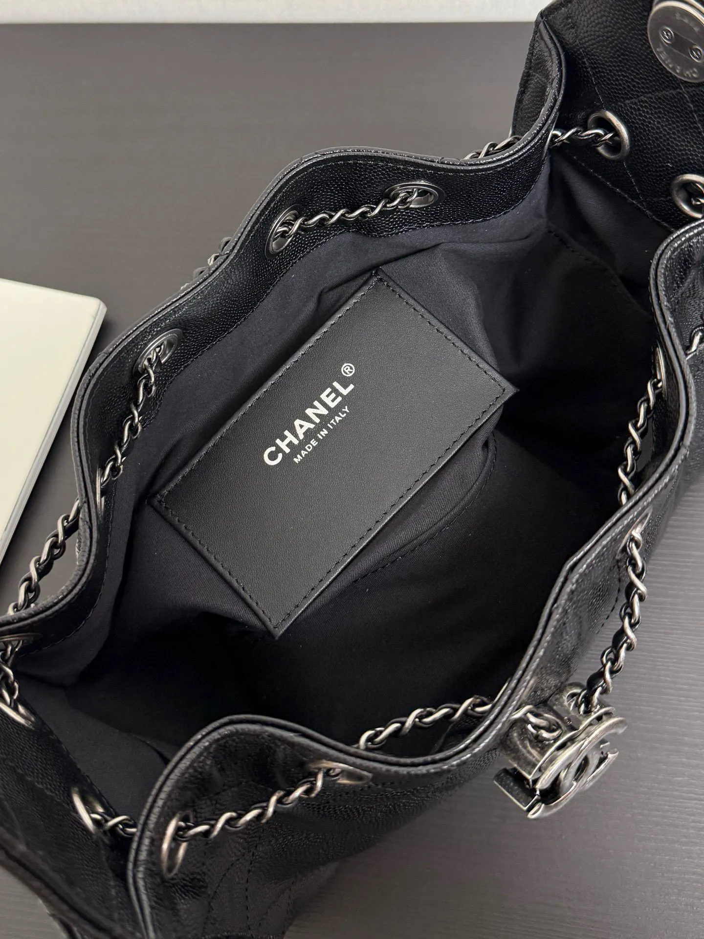 Chain Bag Leather Image 9 Chain Bag Leather Image 9